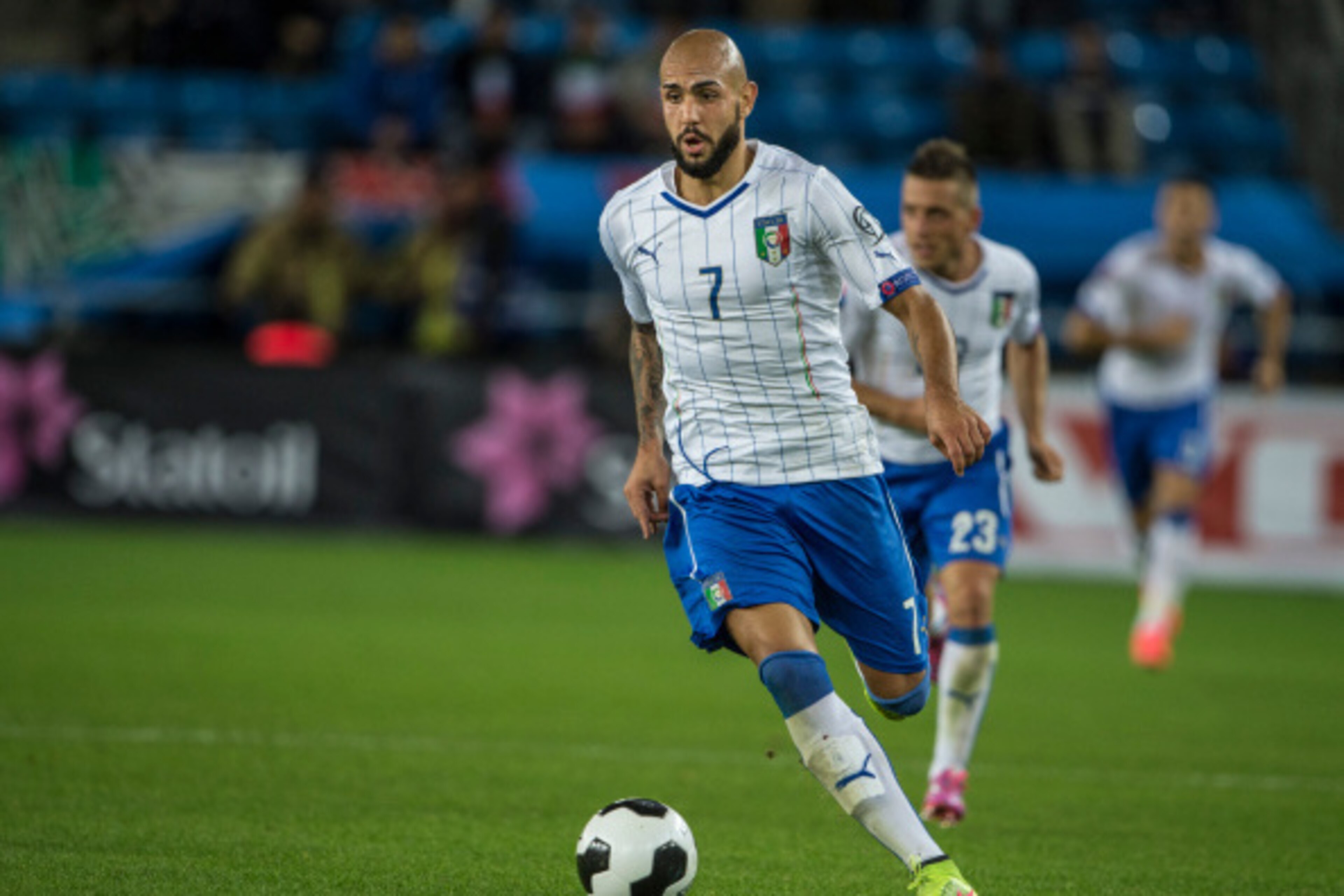 OSLO, NORWAY - SEPTEMBER 09:  Simone Zaza of Italy moves the ball during the UEFA EURO 2016 qualifier match between Norway and Italy at Ullevaal Stadion on September 9, 2014 in Oslo, Norway.  (Photo by Trond Tandberg/Getty Images)
