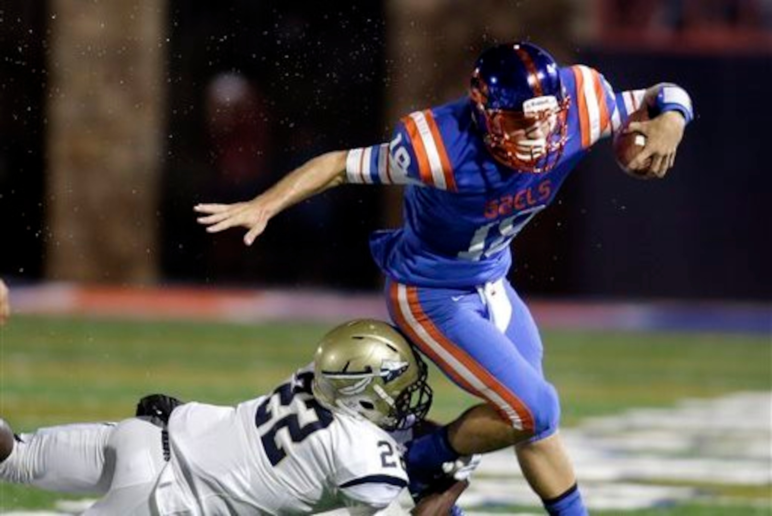 Martell makes plays as a rusher and a passer.