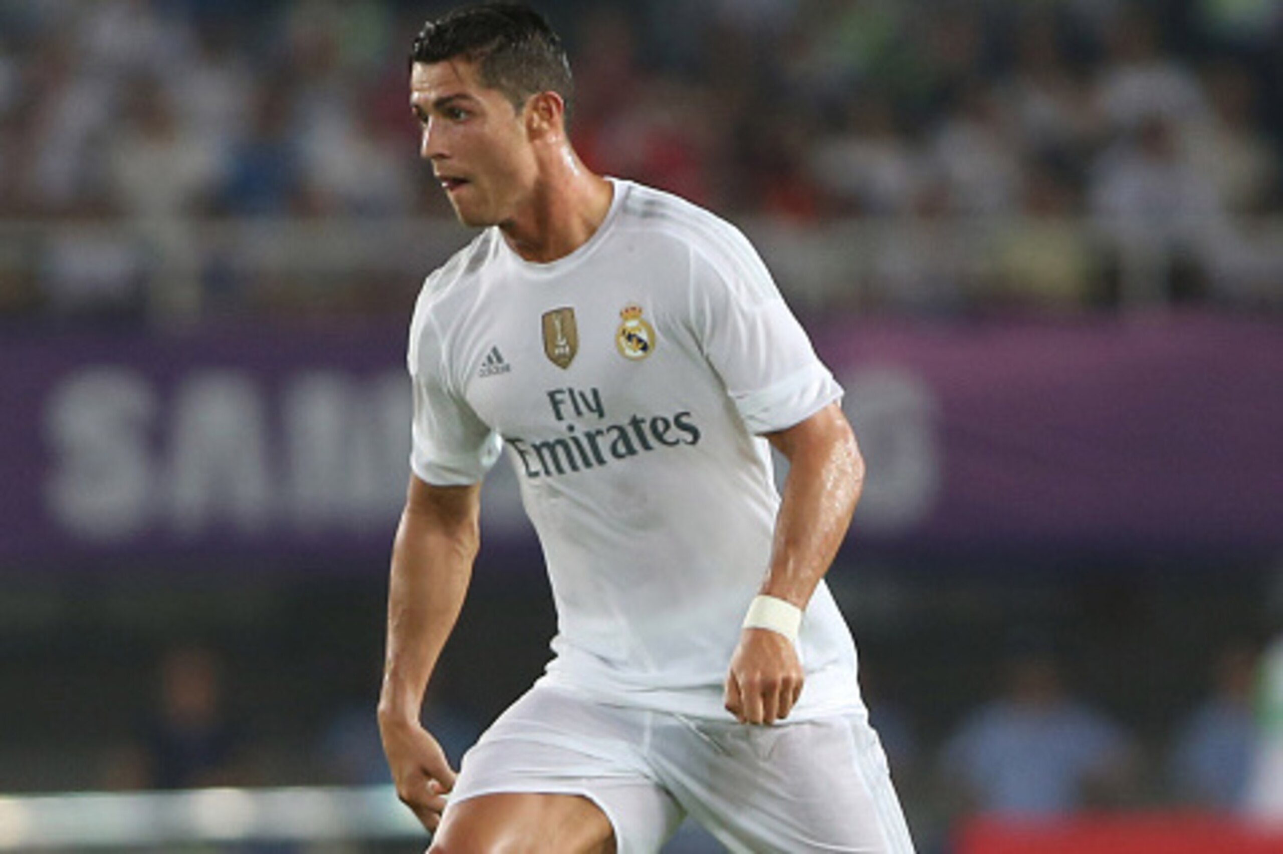 GUANGZHOU, CHINA - JULY 27: Cristiano Ronaldo of Real Madrid in action during the International Champions Cup China 2015 match between Real Madrid and FC Internazionale at Tianhe Stadium on July 27, 2015 in Guangzhou, China. (Photo by Zhong Zhi/Getty Imag