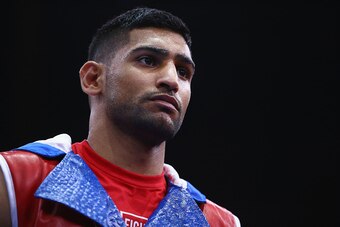 NEW YORK, NY - MAY 29:  Amir Khan looks on before his welterweight fight against Chris Algieri at Barclays Center of Brooklyn on May 29, 2015 in New York City.  (Photo by Al Bello/Getty Images)