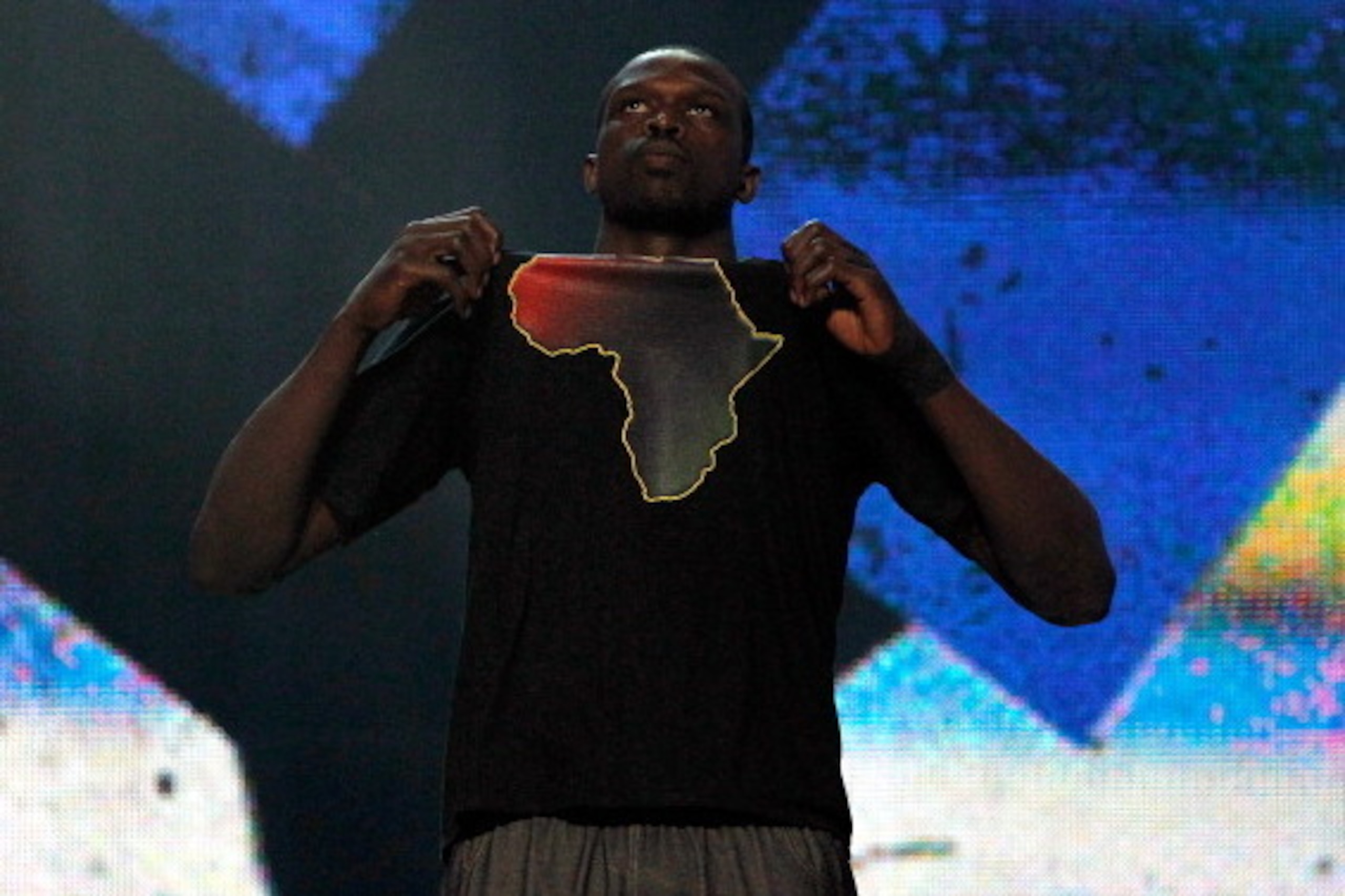 ORLANDO, FL - FEBRUARY 26:  Luol Deng #9 of the Chicago Bulls and the Eastern Conference wears a t-shirt with the the likeness of Africa during player introductions for the 2012 NBA All-Star Game at the Amway Center on February 26, 2012 in Orlando, Florid