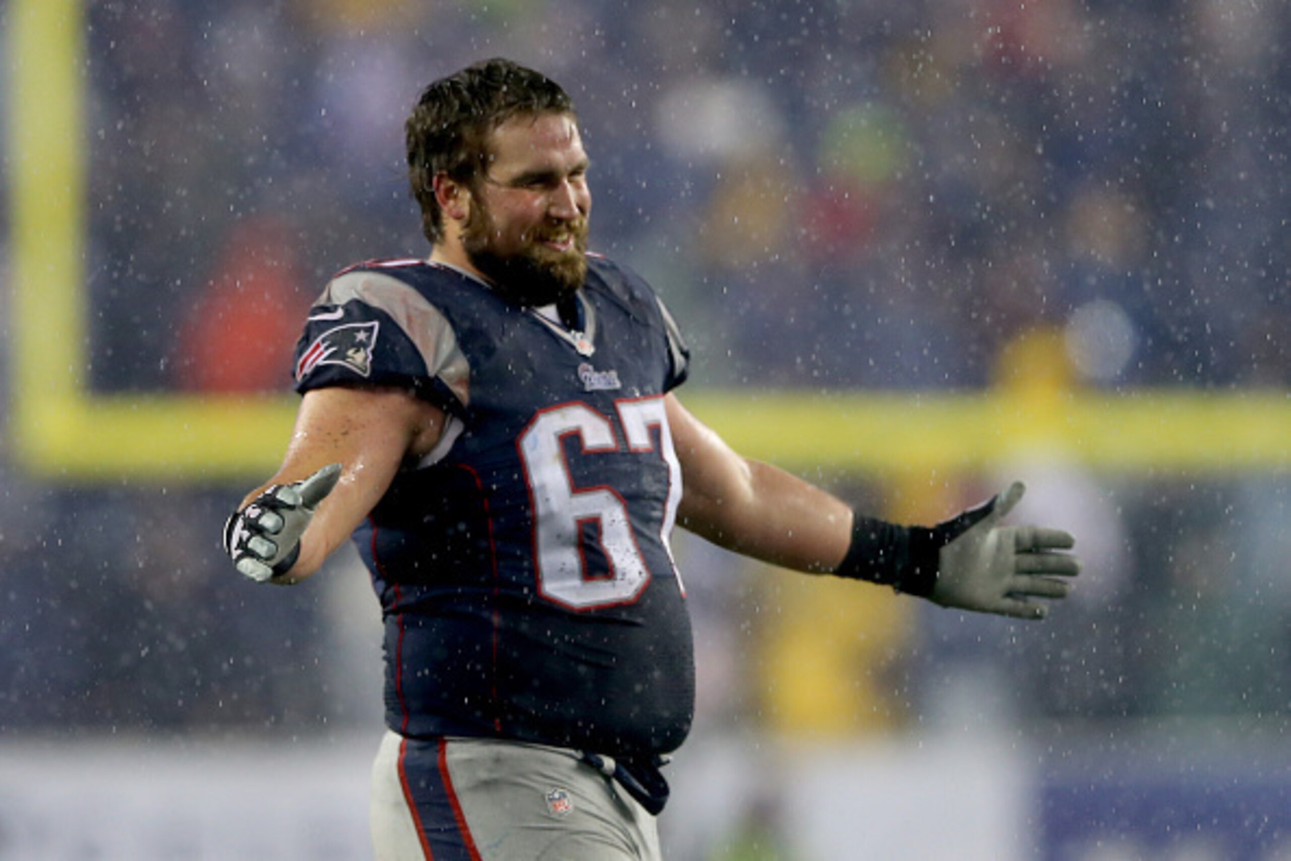 FOXBORO, MA - JANUARY 18:   Josh Kline #67 of the New England Patriots reacts  against the Indianapolis Colts of the 2015 AFC Championship Game at Gillette Stadium on January 18, 2015 in Foxboro, Massachusetts.  (Photo by Elsa/Getty Images)