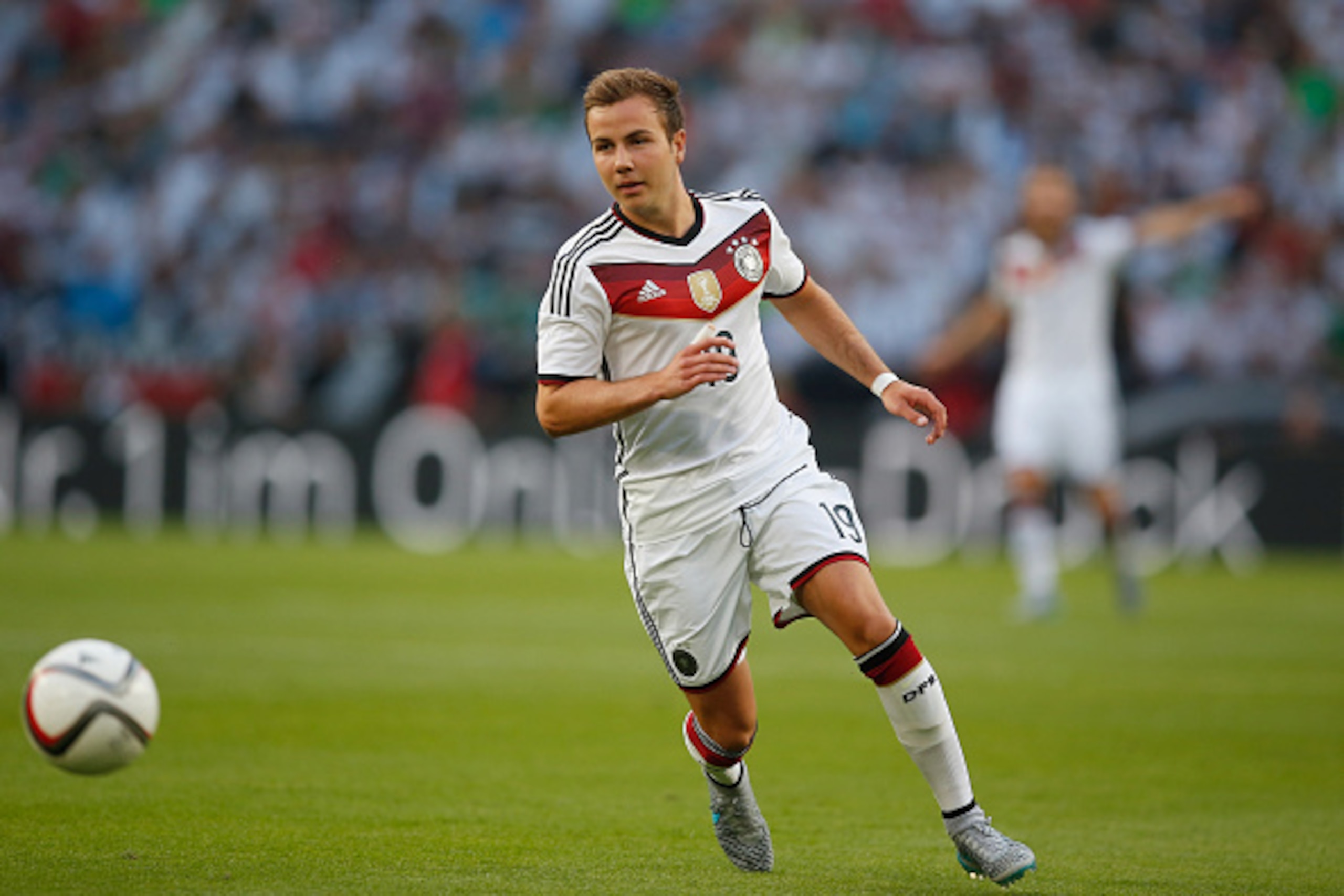 COLOGNE, GERMANY - JUNE 10: Mario Goetze of Germany runs with the ball during the International Friendly match between Germany and USA at RheinEnergieStadion on June 10, 2015 in Cologne, Germany. (Photo by Boris Streubel/Getty Images) COLOGNE, GERMANY - JUNE 10: Mario Goetze of Germany runs with the ball during the International Friendly match between Germany and USA at RheinEnergieStadion on June 10, 2015 in Cologne, Germany. (Photo by Boris Streubel/Getty Images)