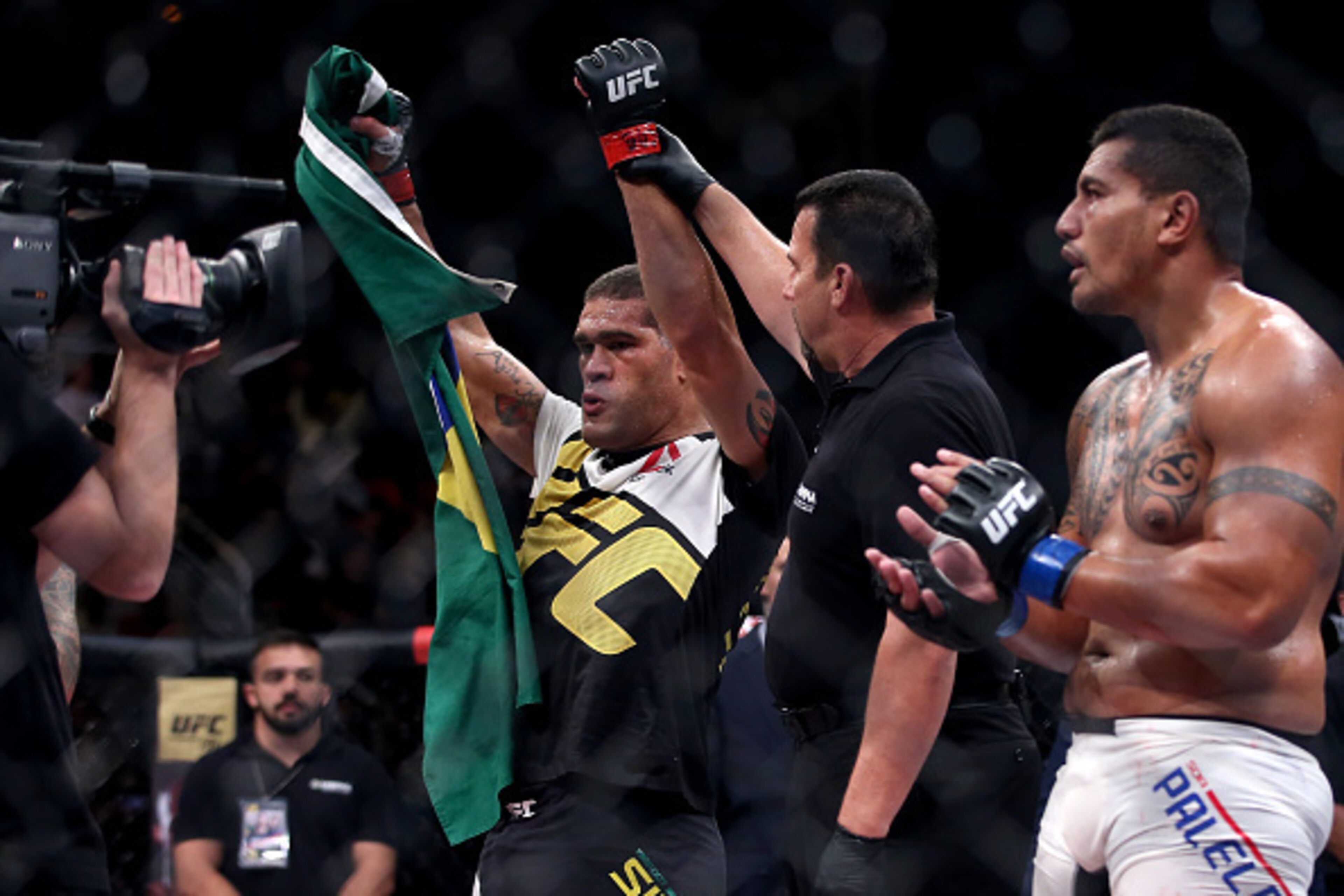 RIO DE JANEIRO, BRAZIL - AUGUST 01:  Antonio Silva of Brazil celebrates his win over Soa Palelei of Australia in their heavyweight bout during the UFC 190 Rousey v Correia at HSBC Arena on August 1, 2015 in Rio de Janeiro, Brazil.  (Photo by Matthew Stock