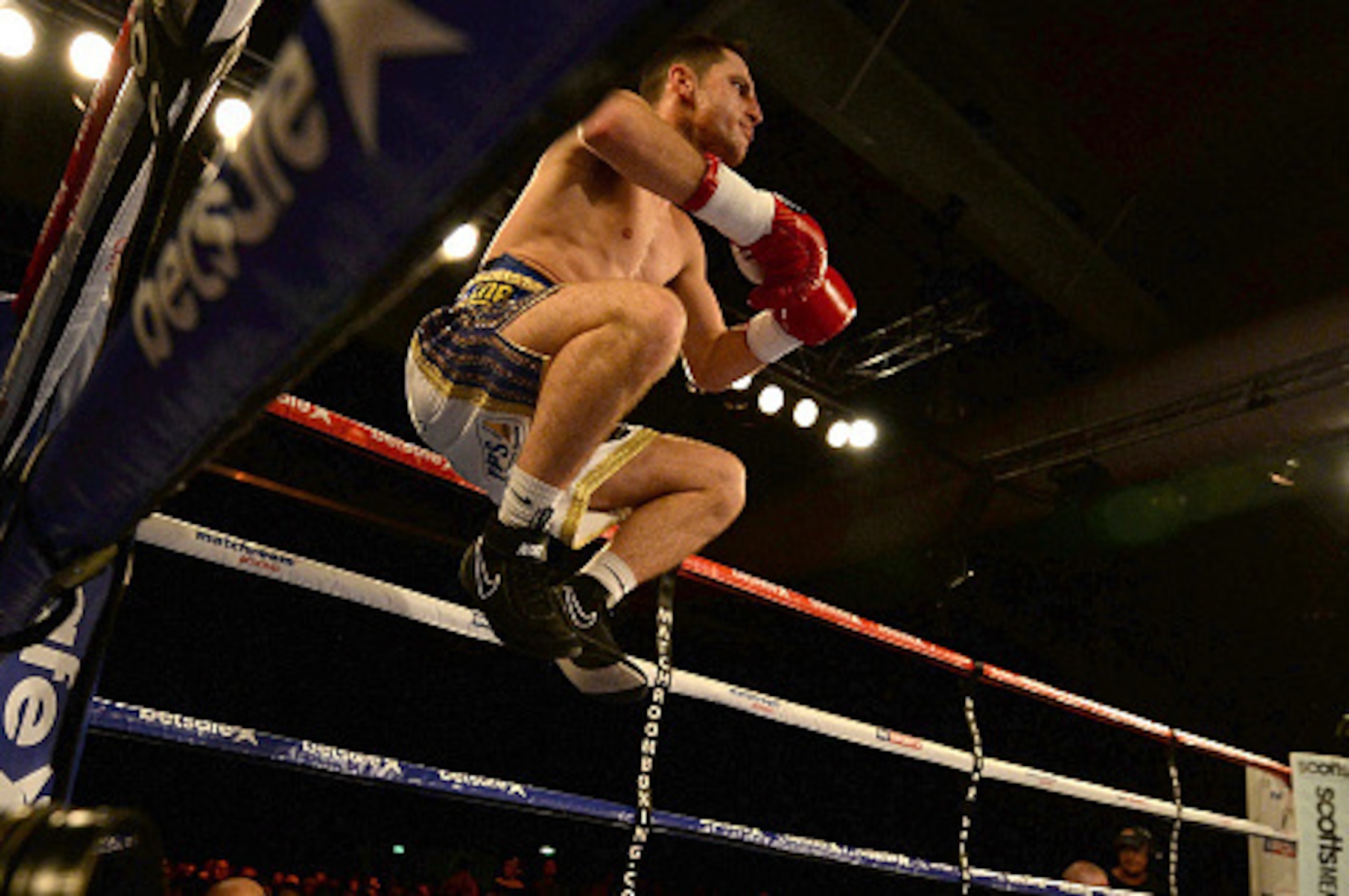 HULL, ENGLAND - MARCH 07: Tommy Coyle prepares to fight Martin Gethin during their Lightweight contest at The Hull Arena on March 7, 2015 in Hull, England. (Photo by Nigel Roddis/Getty Images) HULL, ENGLAND - MARCH 07: Tommy Coyle prepares to fight Martin Gethin during their Lightweight contest at The Hull Arena on March 7, 2015 in Hull, England. (Photo by Nigel Roddis/Getty Images)