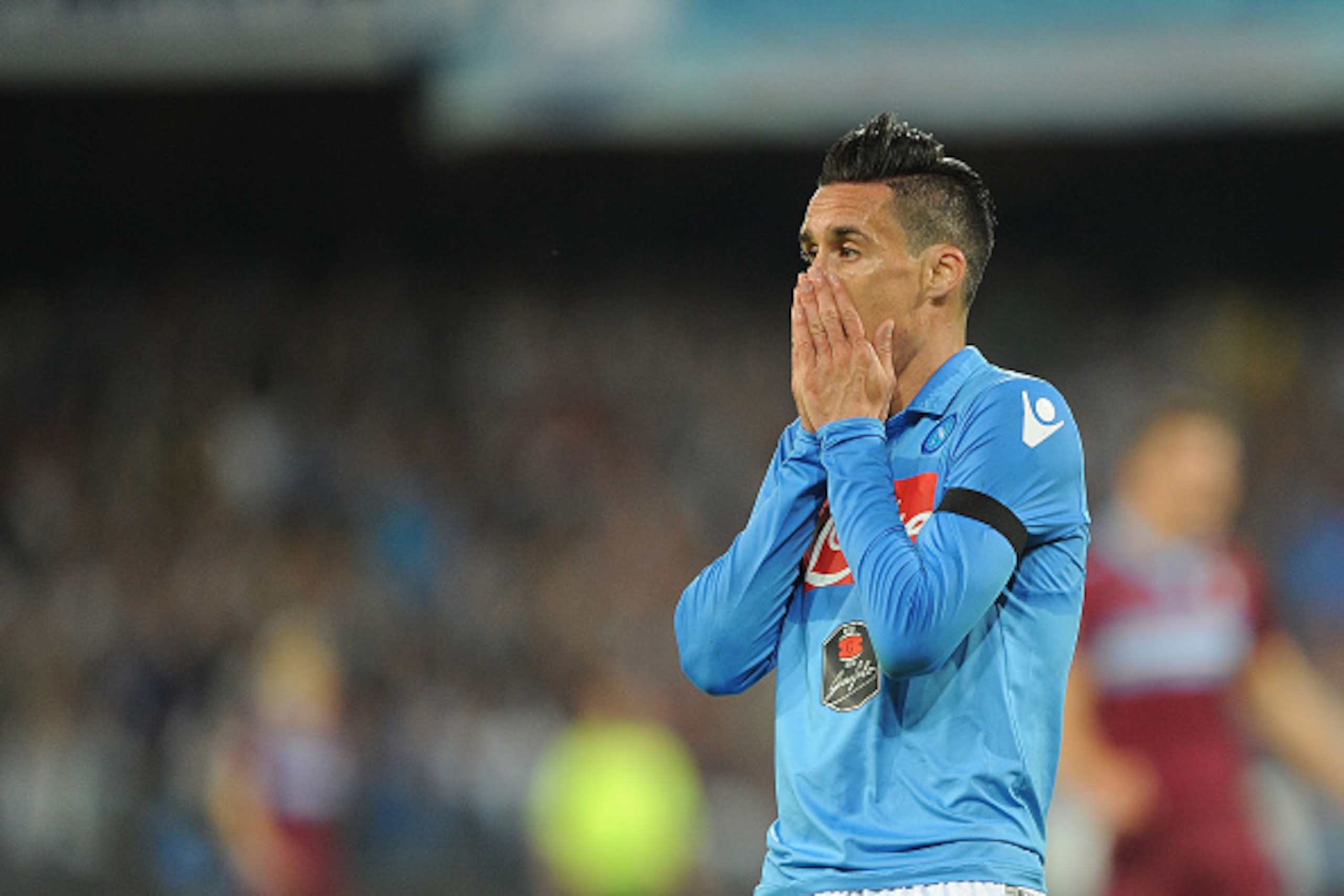 NAPLES, ITALY - MAY 31:  Napoli's player Jose Maria Callejon looks dejected during the Serie A match between SSC Napoli and SS Lazio at Stadio San Paolo on May 31, 2015 in Naples, Italy.  (Photo by Getty Images/Getty Images)