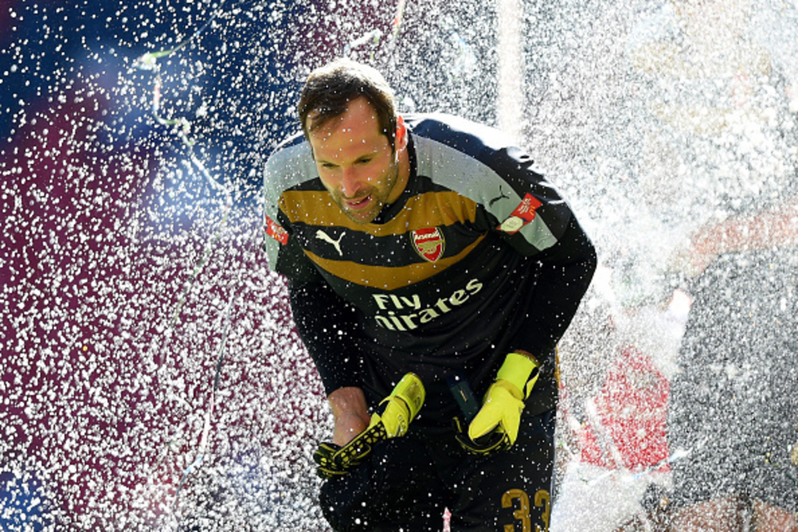LONDON, ENGLAND - AUGUST 02:  Petr Cech of Arsenal is congratulated by his team mates after his team's 1-0 win in the FA Community Shield match between Chelsea and Arsenal at Wembley Stadium on August 2, 2015 in London, England.  (Photo by Mike Hewitt/Get