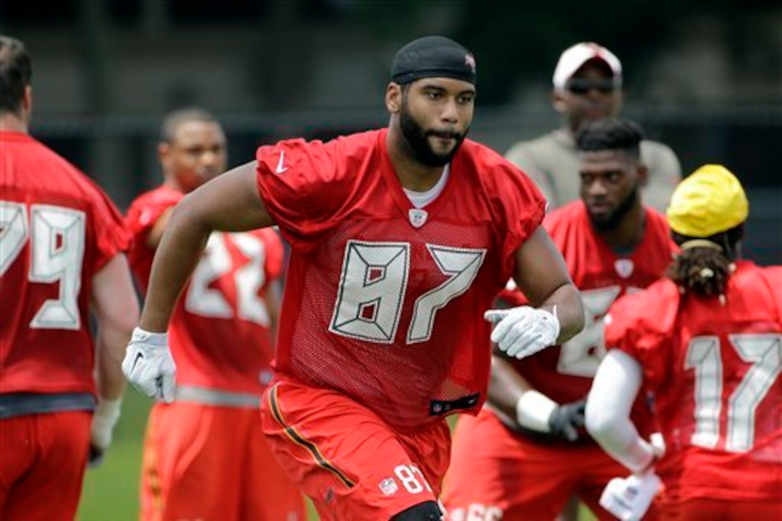 Austin Seferian-Jenkins feels much more comfortable after a full NFL offseason.