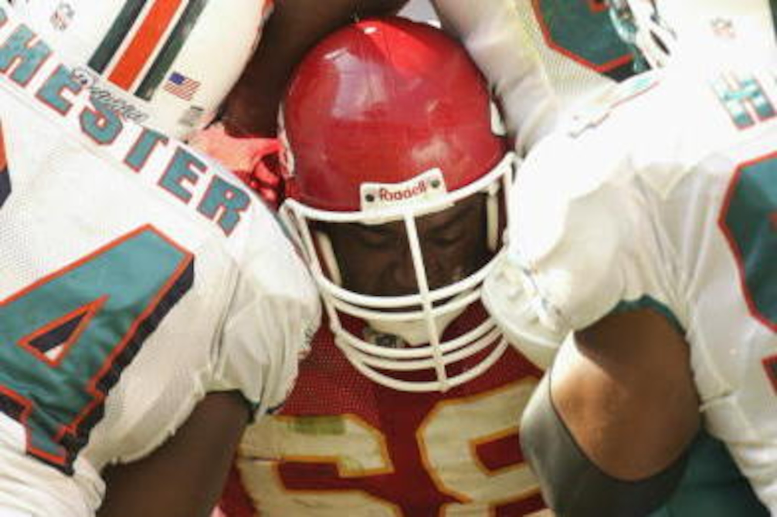 KANSAS CITY, MO - SEPTEMBER 29:  Guard Will Shields #68 of the Kansas City Chiefs blocks on a field goal attempt during the NFL game against the Miami Dolphins on September 29, 2002 at Arrowhead Stadium in Kansas City, Missouri.  The Chiefs won 48-30. (Ph