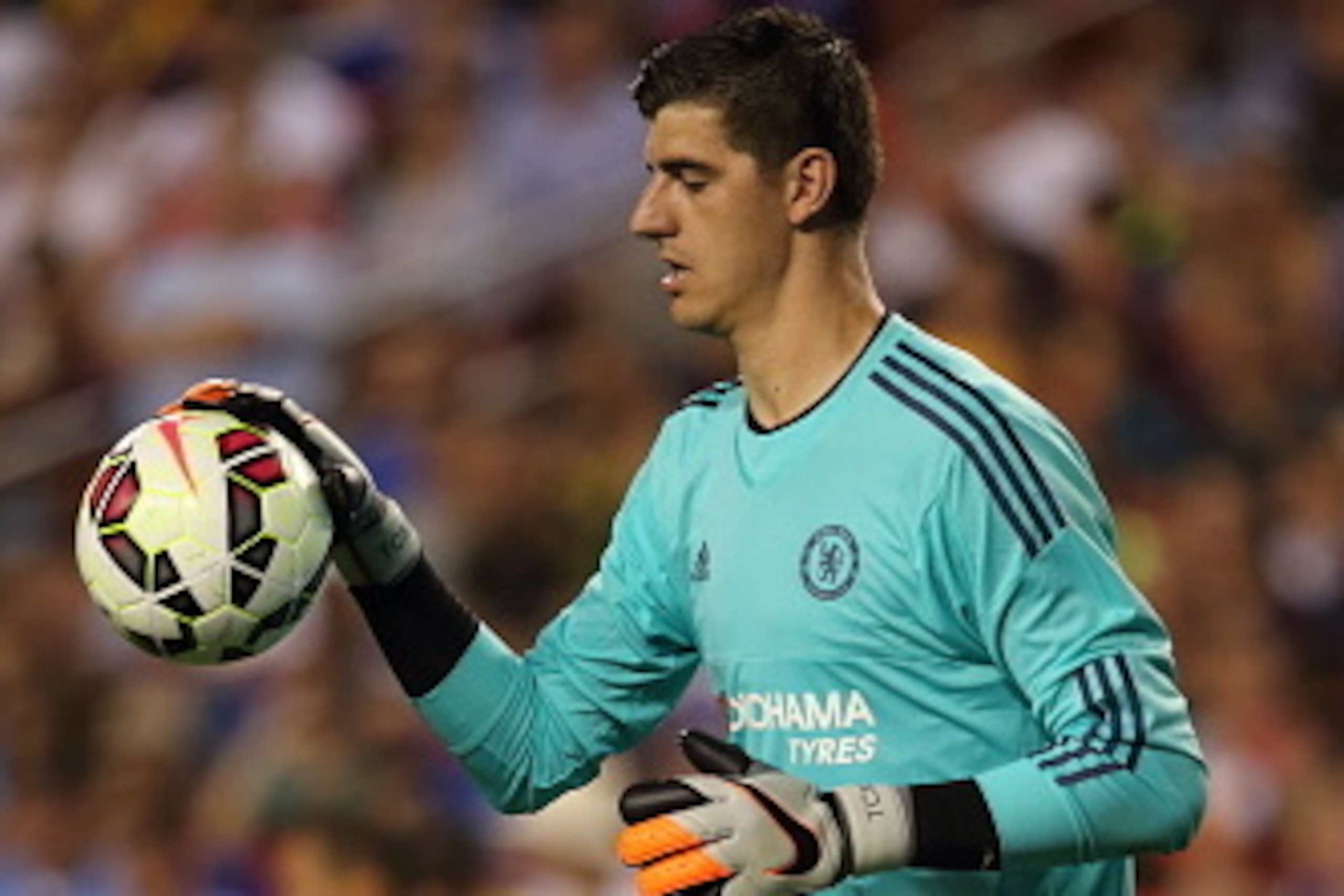 LANDOVER, MD - JULY 28: Thibaut Courtois of Chelsea during the International Champions Cup match between Barcelona and Chelsea at FedExField on July 28, 2015 in Landover, Maryland. (Photo by Matthew Ashton - AMA/Getty Images) LANDOVER, MD - JULY 28: Thibaut Courtois of Chelsea during the International Champions Cup match between Barcelona and Chelsea at FedExField on July 28, 2015 in Landover, Maryland. (Photo by Matthew Ashton - AMA/Getty Images)