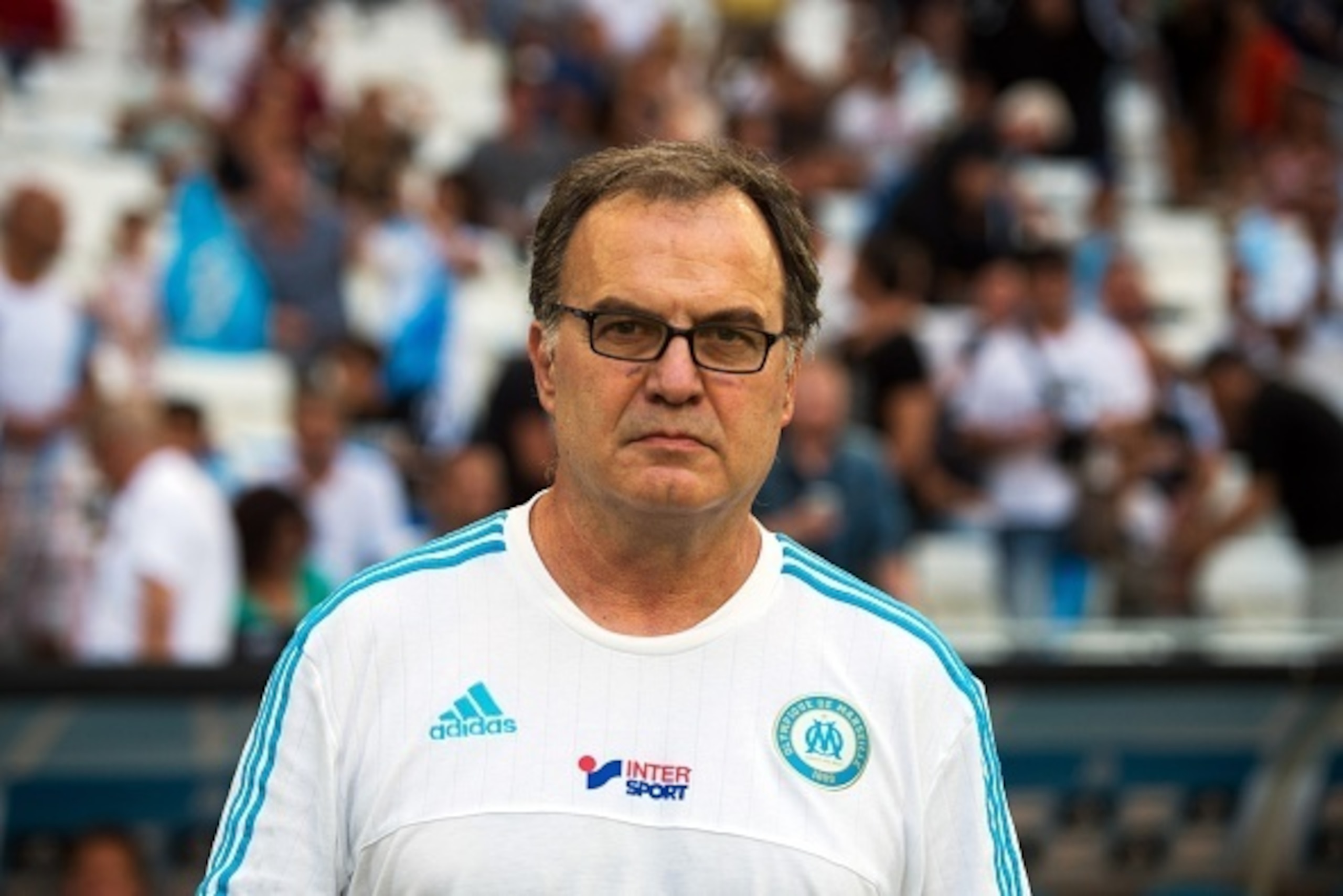 Marseille's Argentinian head coach Marcelo Bielsa looks on prior to the Robert Louis-Dreyfus trophy friendly football match Olympique de Marseille vs Juventus on August 1, 2015 at the Velodrome stadium in Marseille, southern France. AFP PHOTO / BERTRAND L