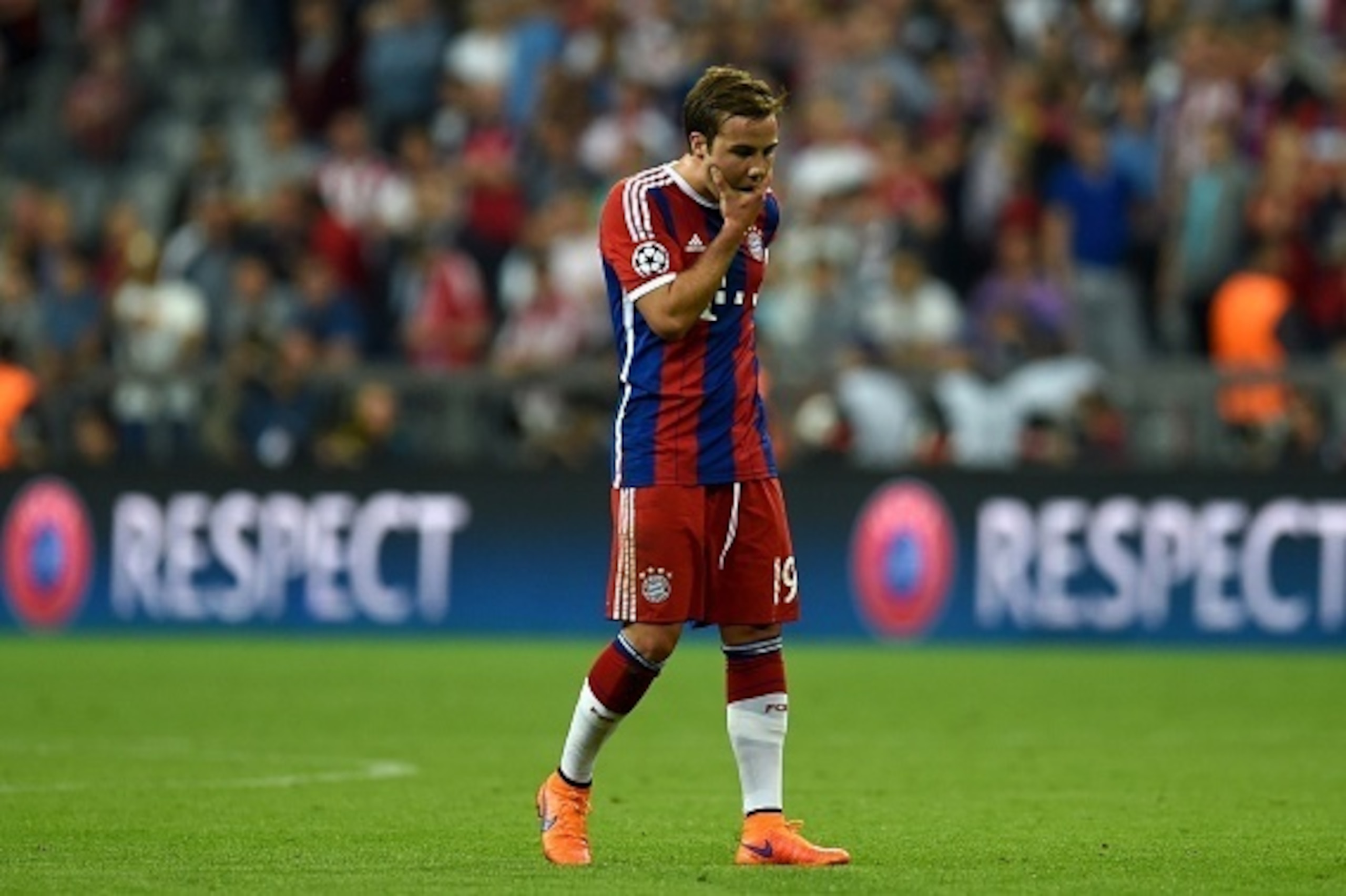 Bayern Munich's midfielder Mario Goetze reacts after the UEFA Champions League football match second leg semi final FC Bayern Munich vs FC Barcelona in Munich on May 12, 2015. AFP PHOTO / PATRIK STOLLARZ (Photo credit should read PATRIK STOLLARZ/A Bayern Munich's midfielder Mario Goetze reacts after the UEFA Champions League football match second leg semi final FC Bayern Munich vs FC Barcelona in Munich on May 12, 2015. AFP PHOTO / PATRIK STOLLARZ (Photo credit should read PATRIK STOLLARZ/A