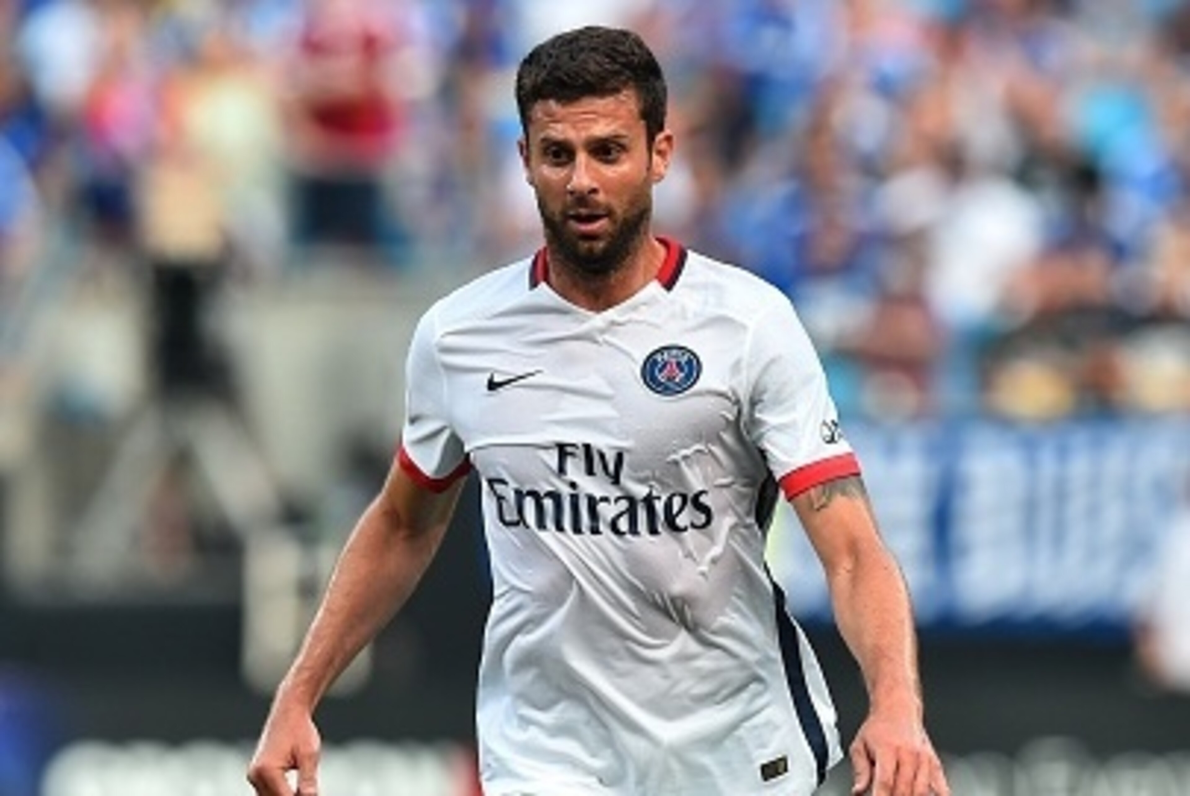 Paris Saint-Germain's Thiago Motta moves the ball during an International Champions Cup football match against Chelsea in Charlotte, North Carolina, on July 25, 2015.    AFP PHOTO/NICHOLAS KAMM        (Photo credit should read NICHOLAS KAMM/AFP/Getty Imag