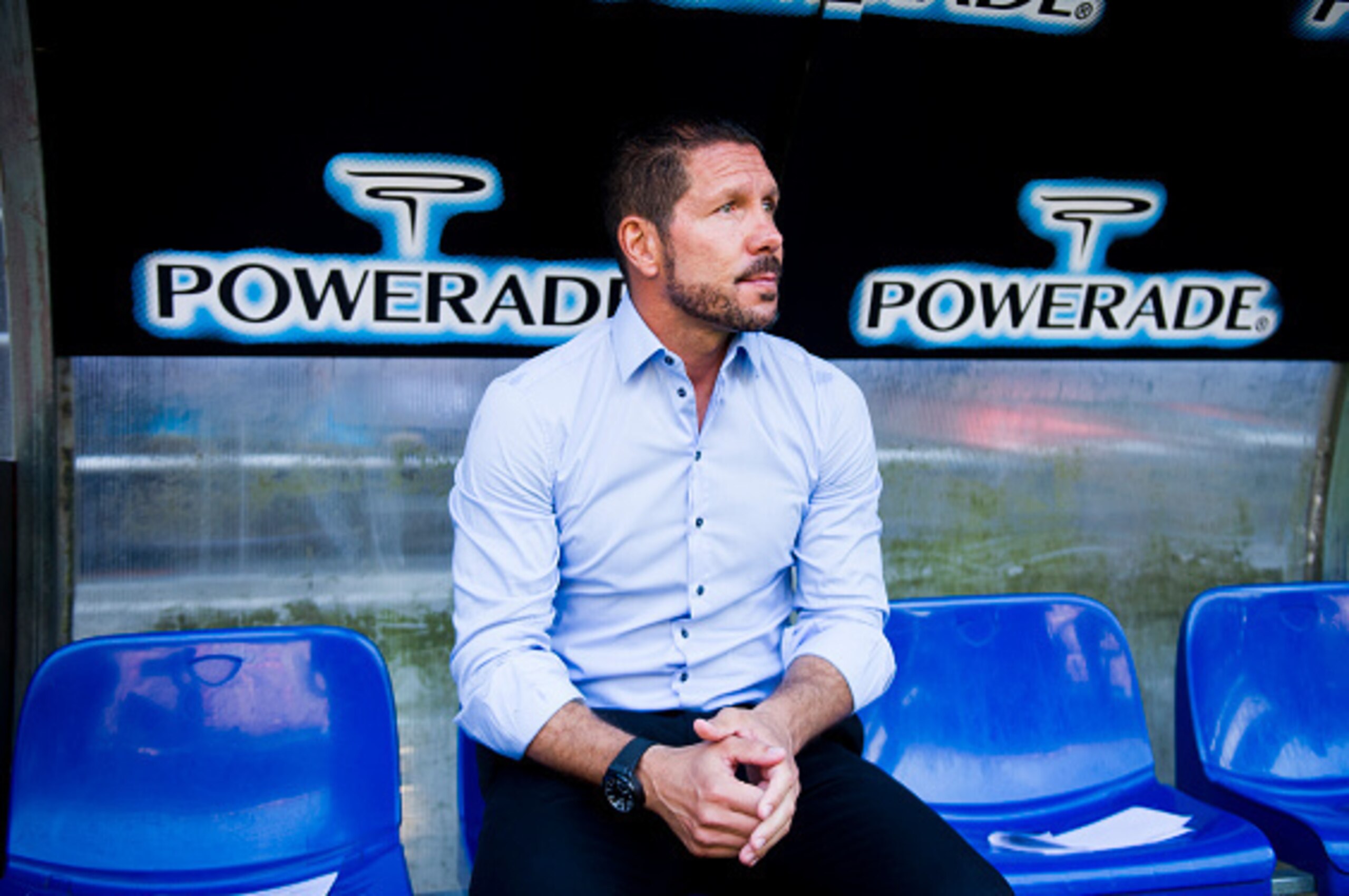 OVIEDO, SPAIN - JULY 28:  Head coach Diego Simeone of Club Atletico de Madrid looks on prior to the start a pre season friendly match between Real Oviedo and Club Atletico de Madrid at Carlos Tartiere on July 28, 2015 in Oviedo, Spain.  (Photo by Juan Man