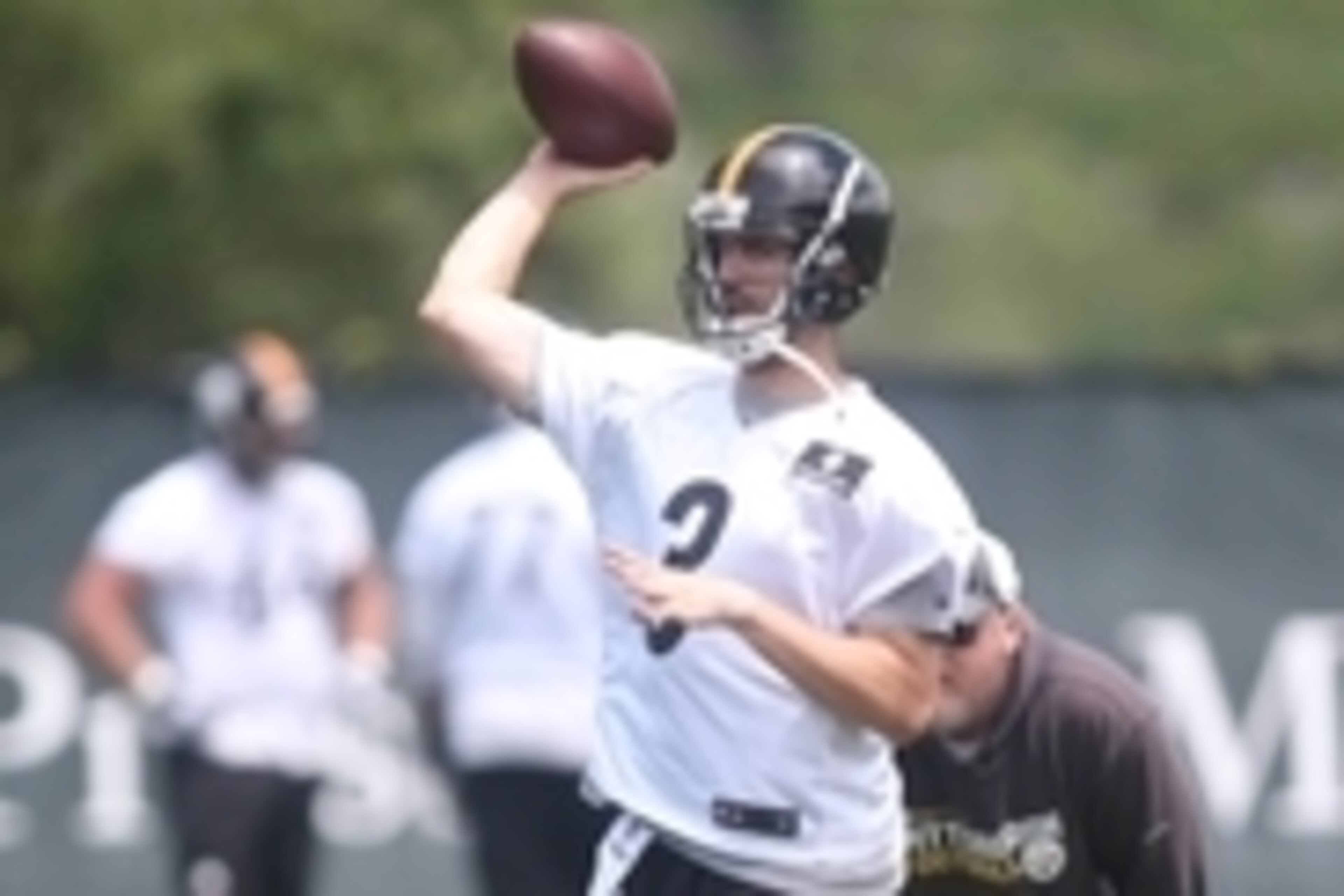 Jun 16, 2015; Pittsburgh, PA, USA; Pittsburgh Steelers quarterback Landry Jones (3) participates in drills during minicamp at the UPMC Sports Complex. Mandatory Credit: Charles LeClaire-USA TODAY Sports