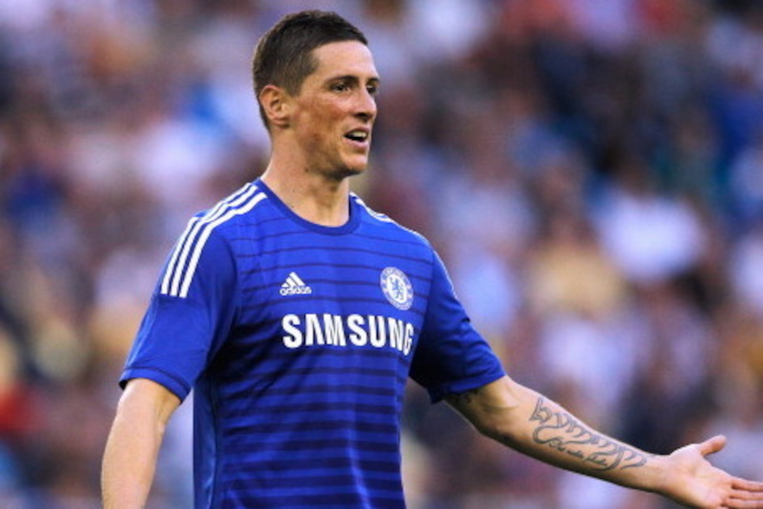 ARNHEM, NETHERLANDS - JULY 30:  Fernando Torres of Chelsea in action during the pre season friendly match between Vitesse Arnhem and Chelsea at the Gelredome Stadium on July 30, 2014 in Arnhem, Netherlands.  (Photo by Dean Mouhtaropoulos/Getty Images)