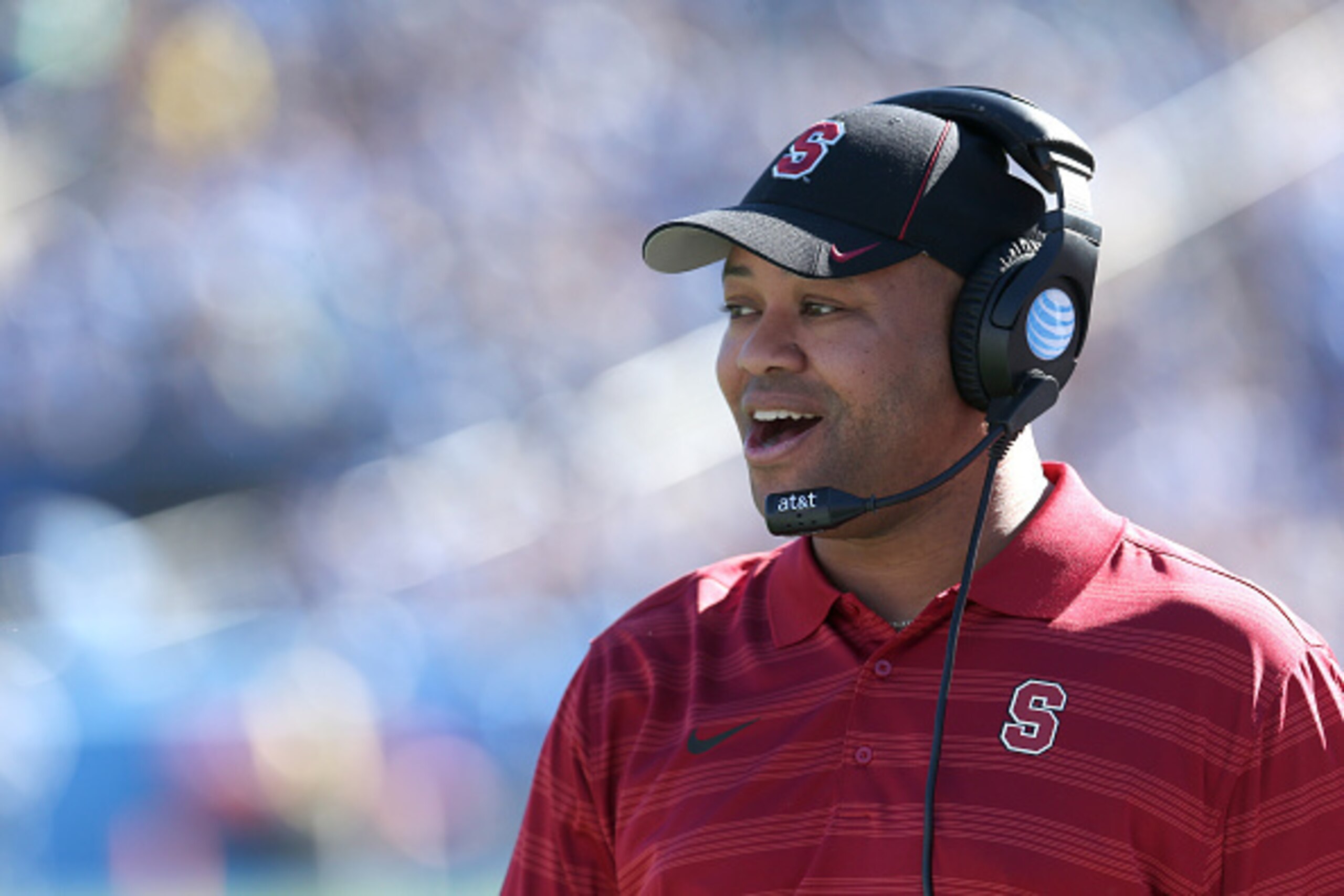 PASADENA, CA - NOVEMBER 28: Head coach David Shaw of the Stanford Cardinal reacts during the game against the UCLA Bruins at the Rose Bowl on November 28, 2014 in Pasadena, California.  (Photo by Stephen Dunn/Getty Images)