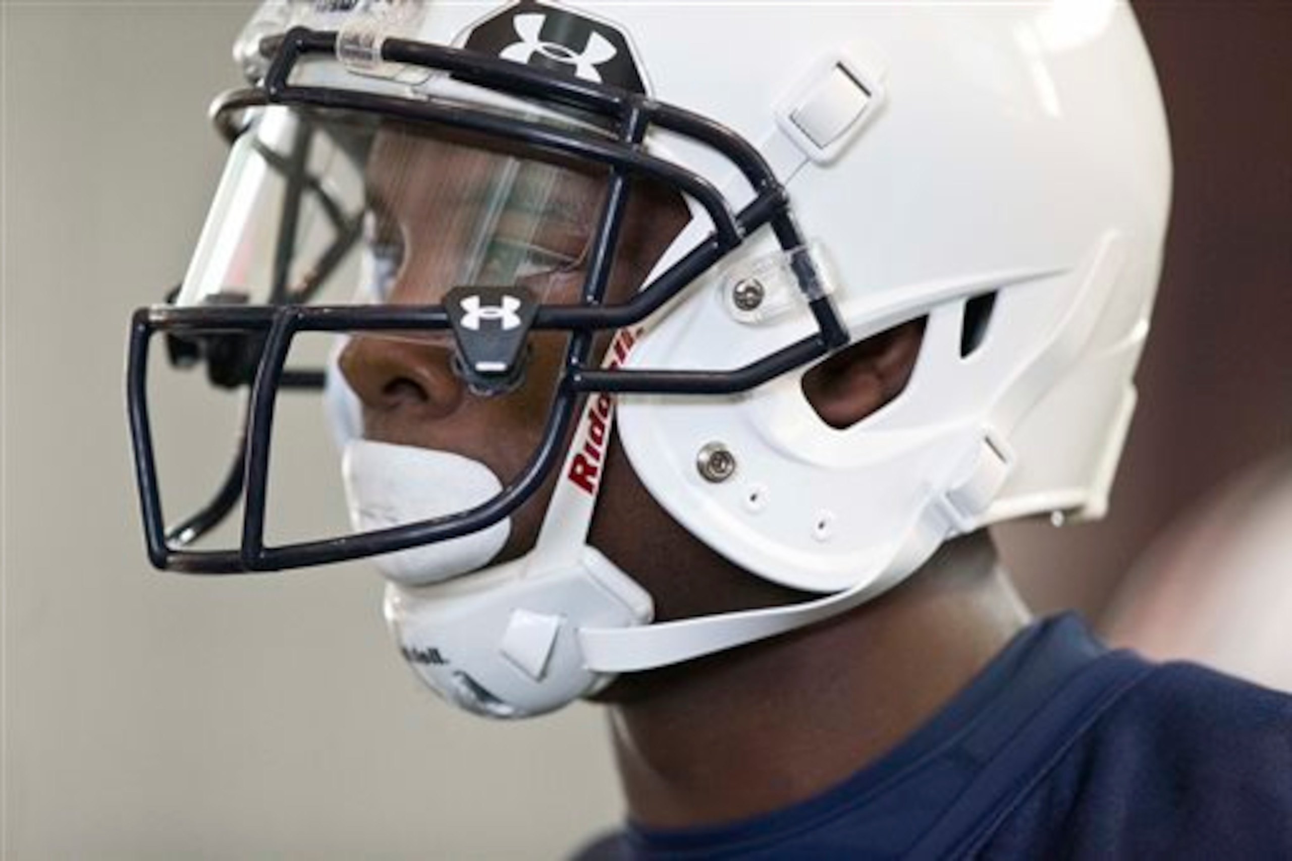 WR D'haquille Williams