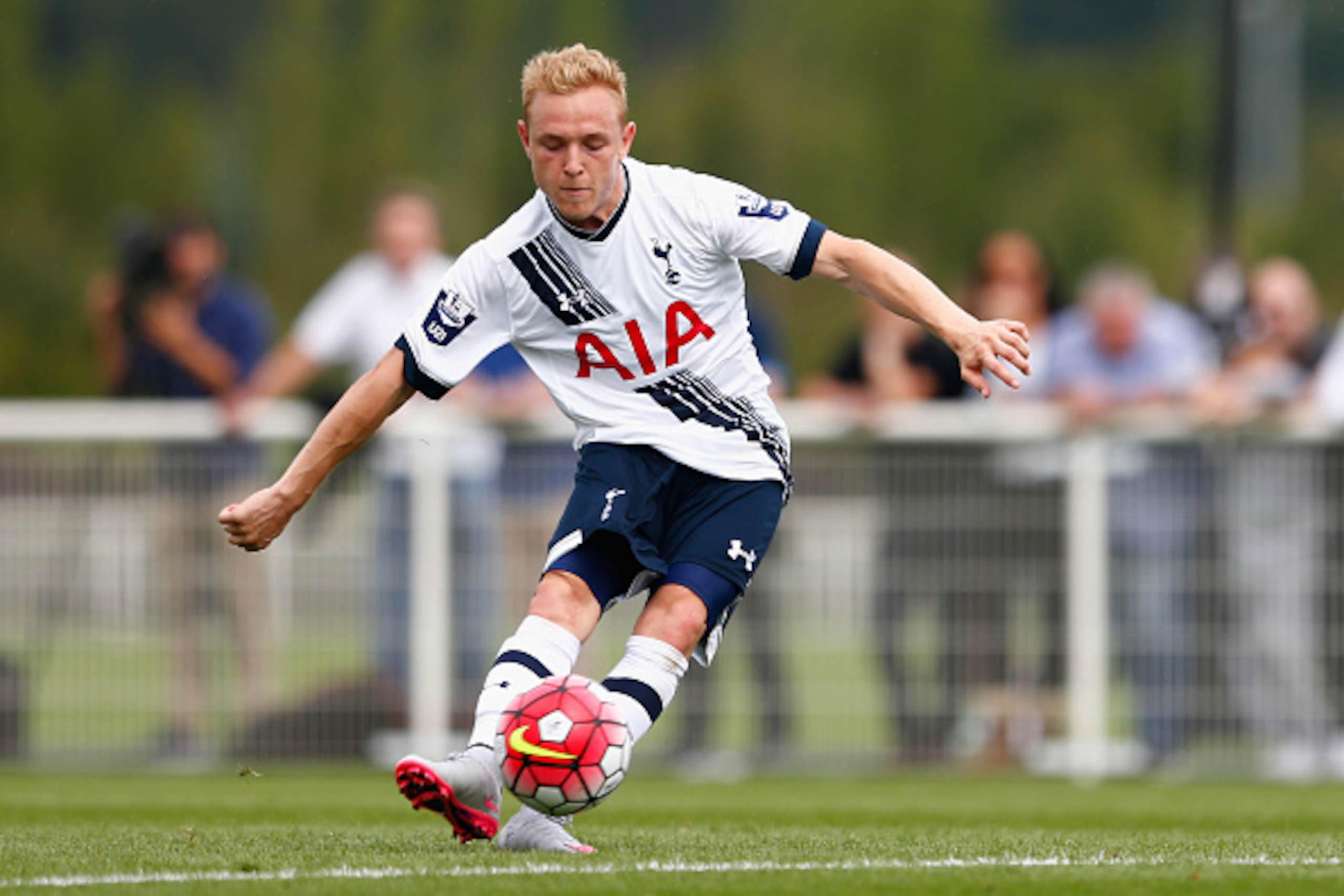 ENFIELD, ENGLAND - AUGUST 10: Alex Pritchard of Spurs scores from a free kick to make it 1-0 during the Barclays U21 Premier League match between Tottenham Hotspur U21 and Everton U21 at Tottenham Hotspur Training Ground on August 10, 2015 in Enfield, En ENFIELD, ENGLAND - AUGUST 10: Alex Pritchard of Spurs scores from a free kick to make it 1-0 during the Barclays U21 Premier League match between Tottenham Hotspur U21 and Everton U21 at Tottenham Hotspur Training Ground on August 10, 2015 in Enfield, En