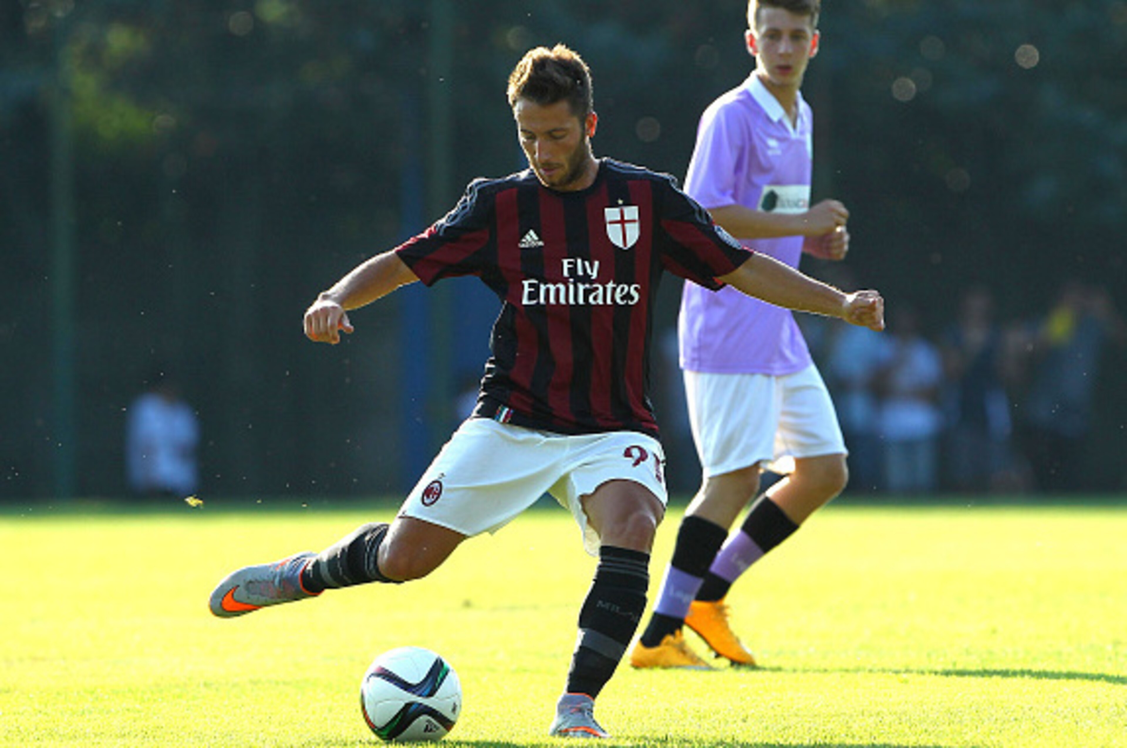 SOLBIATE ARNO, ITALY - JULY 14:  Andrea Bertolacci of AC Milan in action during the preseason friendly match between AC Milan and Legnano on July 14, 2015 in Solbiate Arno, Italy.  (Photo by Marco Luzzani/Getty Images)