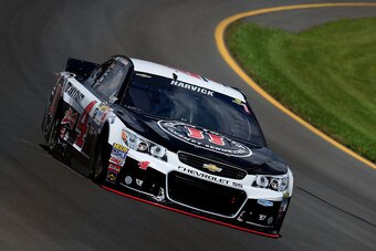 LONG POND, PA - AUGUST 01:  Kevin Harvick, driver of the #4 Jimmy John's/Budweiser Chevrolet, practices for the NASCAR Sprint Cup Series Windows 10 400 at Pocono Raceway on August 1, 2015 in Long Pond, Pennsylvania.  (Photo by Chris Trotman/Getty Images)