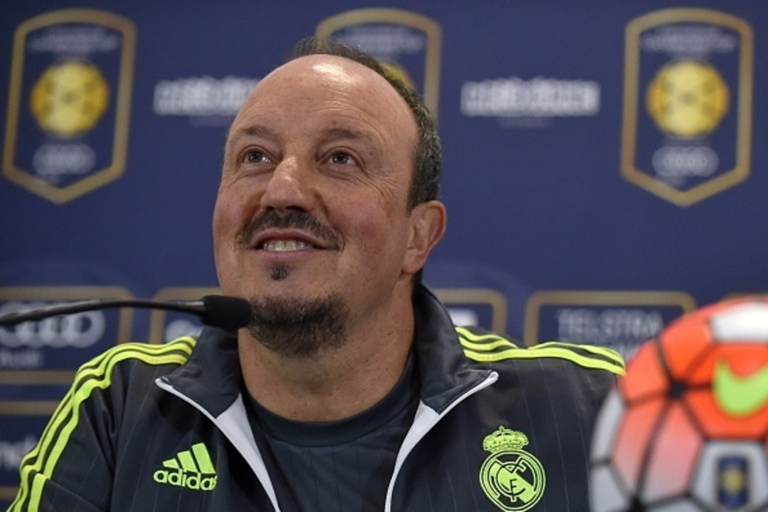 Real Madrid coach Rafa Benitez speaks during a press conference after a team training session at the International Champions Cup football tournament in Melbourne on July 23, 2015. AFP PHOTO / Paul CROCK -- IMAGE RESTRICTED TO EDITORIAL USE - STRICTLY NO C