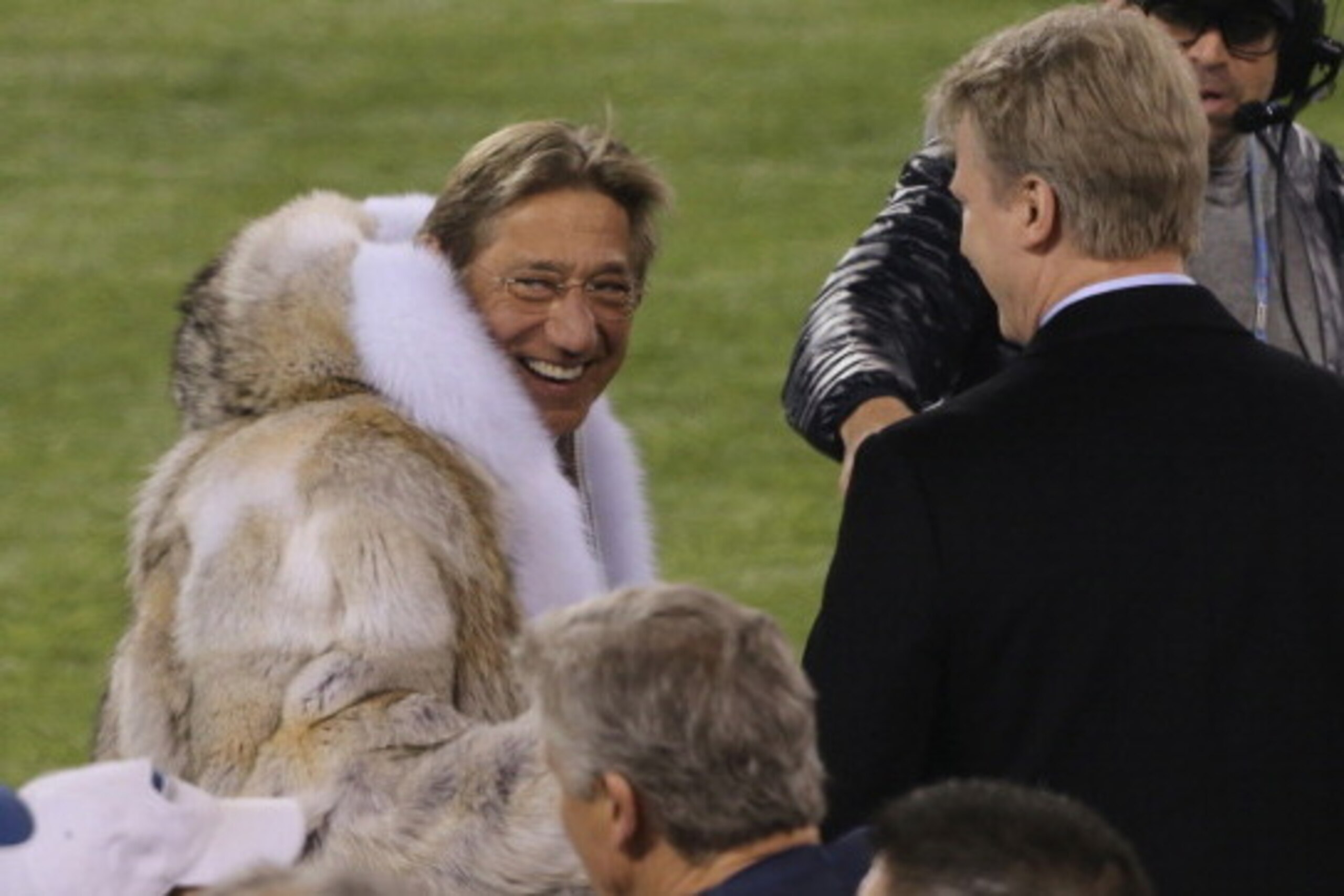 EAST RUTHERFORD, NJ - FEBRUARY 02:  Honorary Captain Joe Namath sports a fur coat as honorary captain Phil SImms looks on before the game between the Seattle Seahawks  against the Denver Broncos in Super Bowl XLVIII at MetLife Stadium on February 2, 2014 