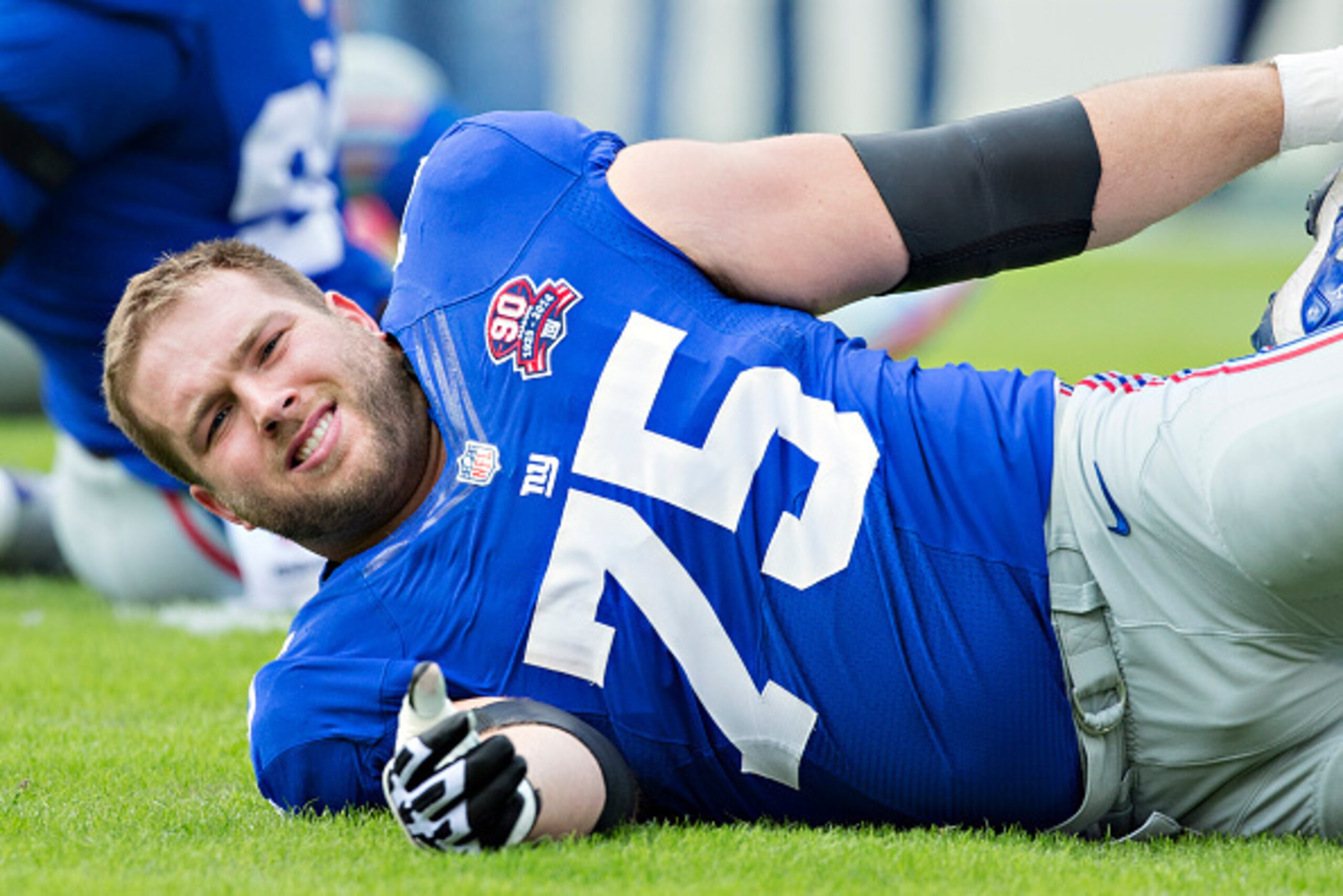 NASHVILLE, TN - DECEMBER 7:  Brandon Mosley #75 of the New York Giants warming up before a game against the Tennessee Titans at LP Field on December 7, 2014 in Nashville, Tennessee.  The Giants defeated the Titans 36-7.  (Photo by Wesley Hitt/Getty Images
