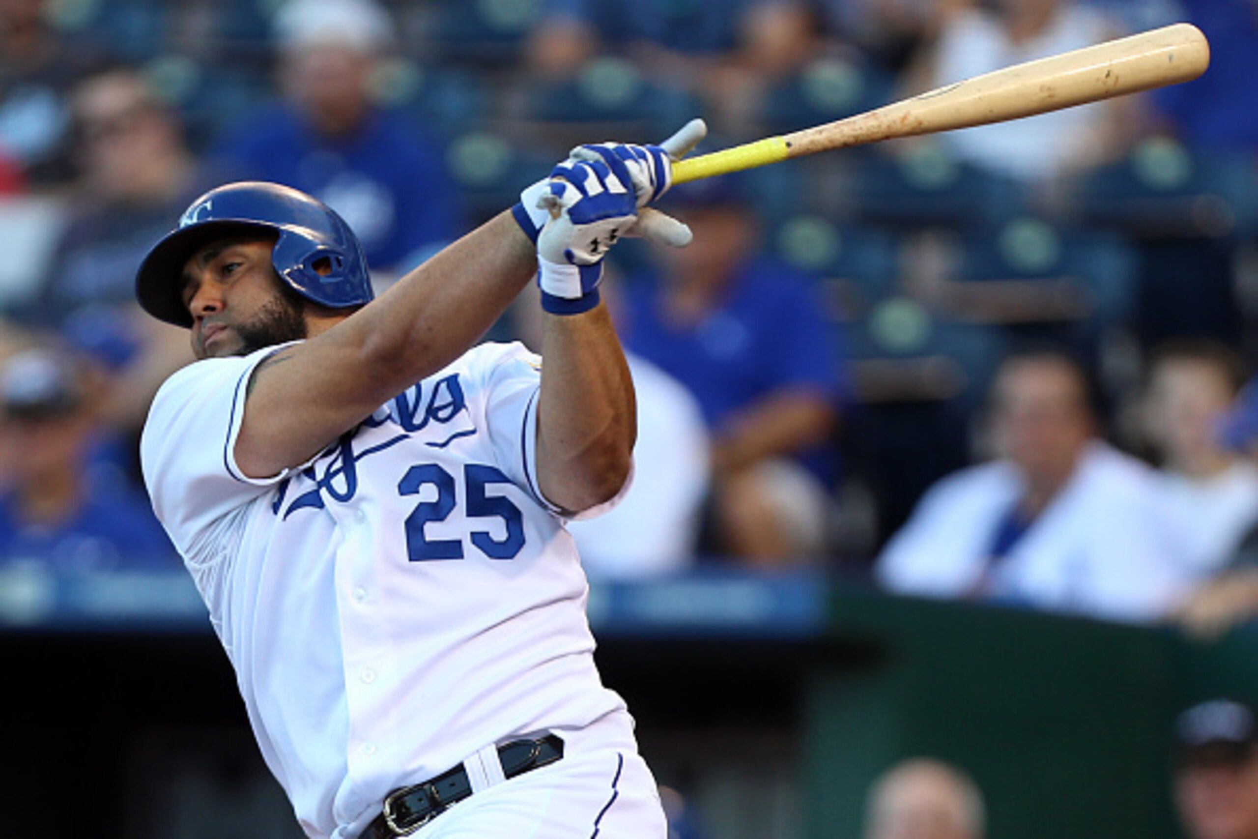 KANSAS CITY, MO - AUGUST 10: Kendrys Morales #25 of the Kansas City Royals hits a single in the first inning of a game against the Detroit Tigers at Kauffman Stadium on August 10, 2015 in Kansas City, Missouri. The Royals defeated the Tigers 4-0. (Photo KANSAS CITY, MO - AUGUST 10: Kendrys Morales #25 of the Kansas City Royals hits a single in the first inning of a game against the Detroit Tigers at Kauffman Stadium on August 10, 2015 in Kansas City, Missouri. The Royals defeated the Tigers 4-0. (Photo