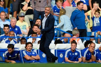 LONDON, ENGLAND - AUGUST 08:  Jose Mourinho Manager of Chelsea gestures during the Barclays Premier League match between Chelsea and Swansea City at Stamford Bridge on August 8, 2015 in London, England.  (Photo by Mike Hewitt/Getty Images)