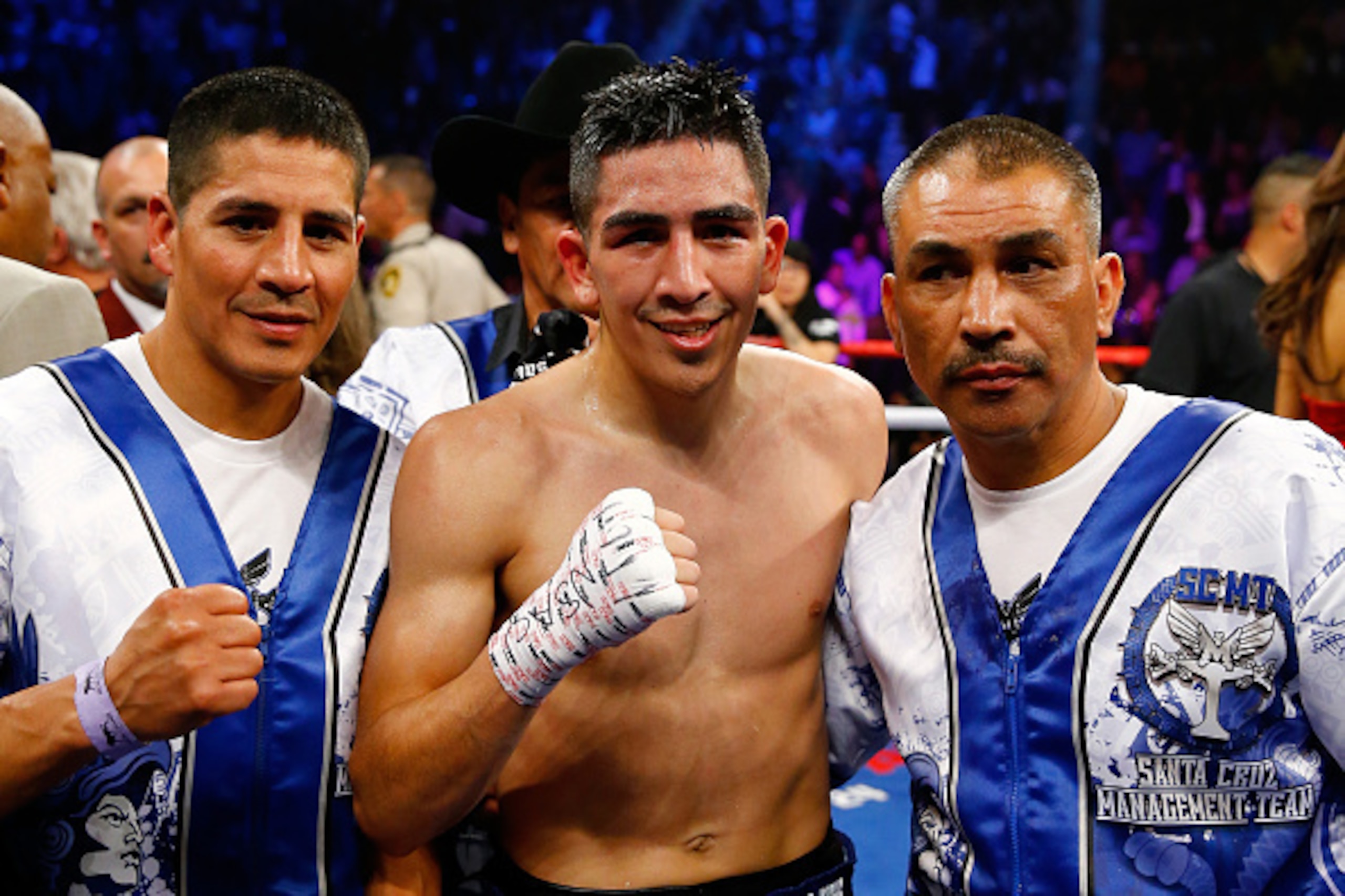 LAS VEGAS, NV - MAY 02:  Leo Santa Cruz celebrates his majority decision victory against Jose Cayetano during their featherweight bout on May 2, 2015 at MGM Grand Garden Arena in Las Vegas, Nevada.  (Photo by Al Bello/Getty Images)