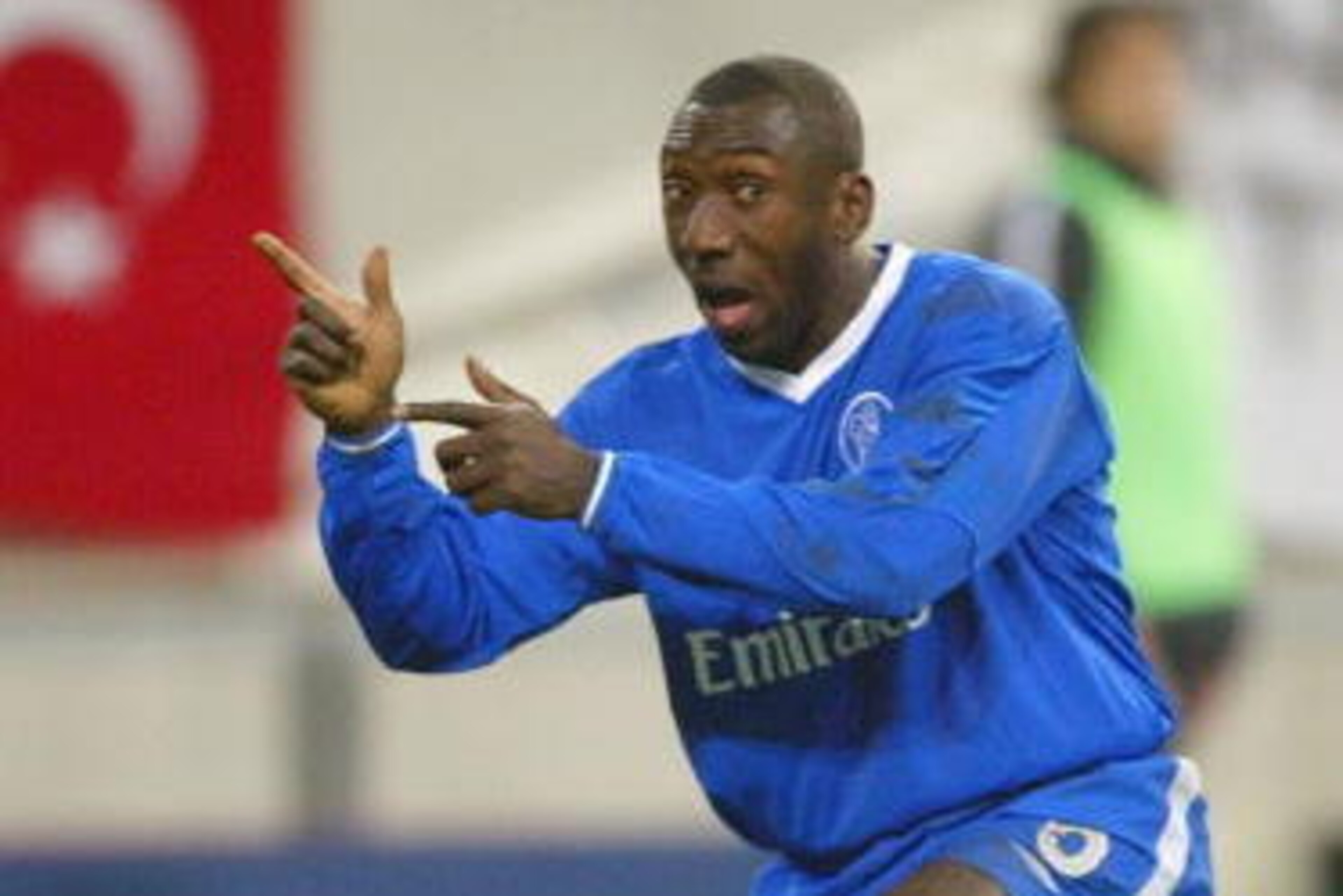 GELSENKIRCHEN, GERMANY - DECEMBER 9:  Jimmy Floyd Hasselbaink of Chelsea celebrates his goal during the UEFA Champions League Group G match between Besiktas and Chelsea at Arena Aufshalke on December 9, 2003 in Gelsenkirchen, Germany.  (Photo by Mark Thom