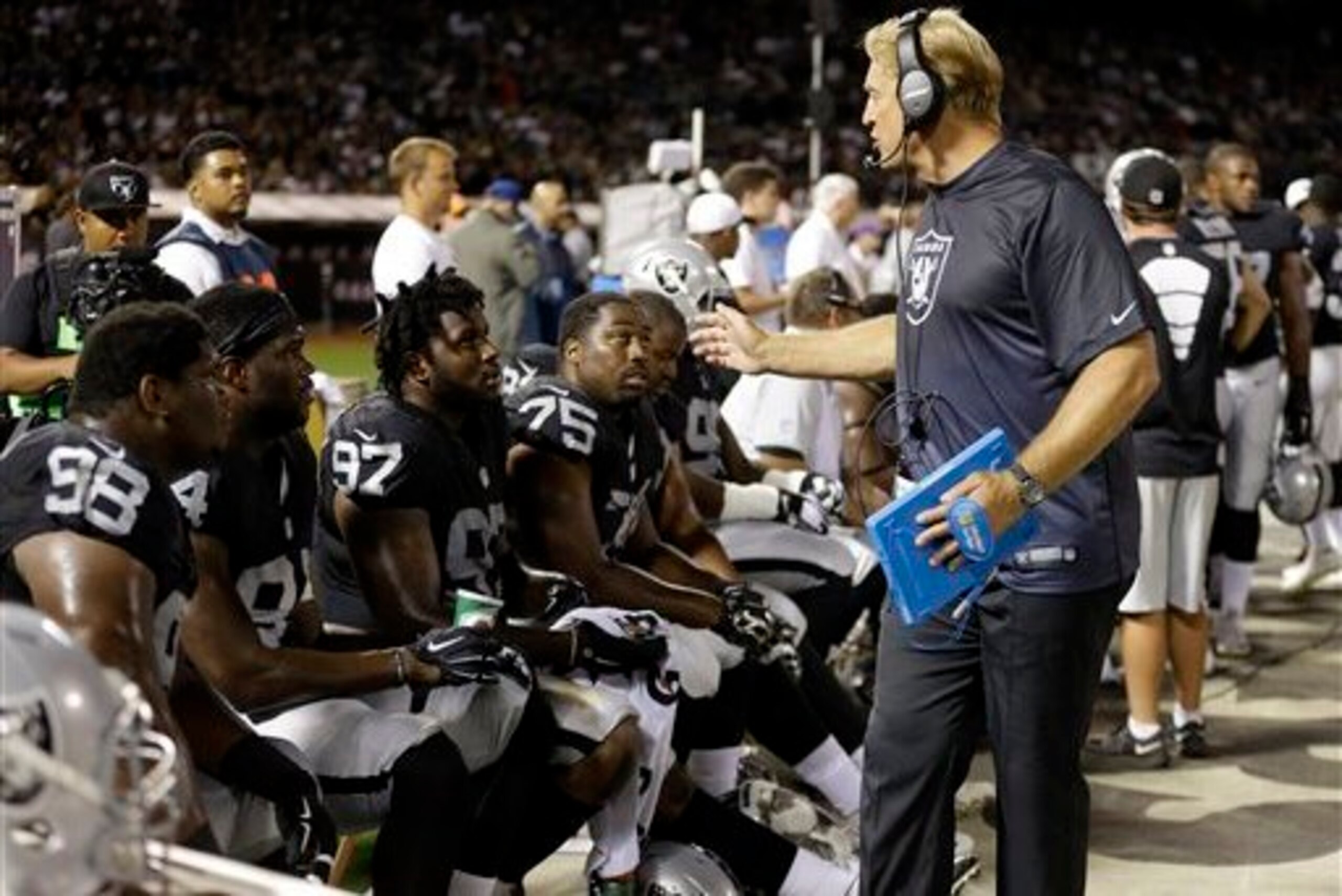Head coach Jack Del Rio addressing the defense