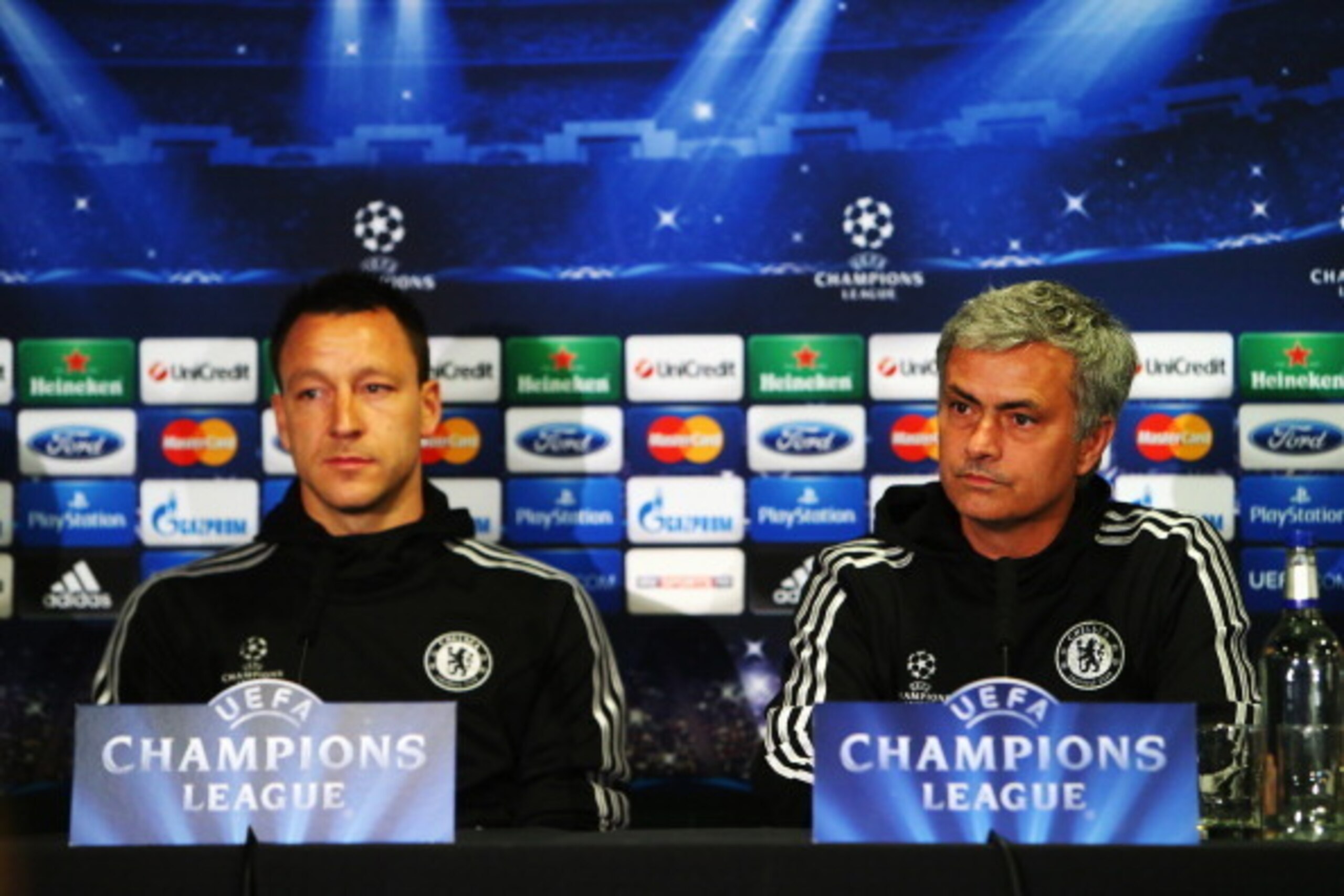 LONDON, ENGLAND - APRIL 29:  (L-R) John Terry and his Chelsea manager Jose Mourinho talk to the media at the Chelsea press conference at Stamford Bridge on April 29, 2014 in London, England.  (Photo by Clive Rose/Getty Images)