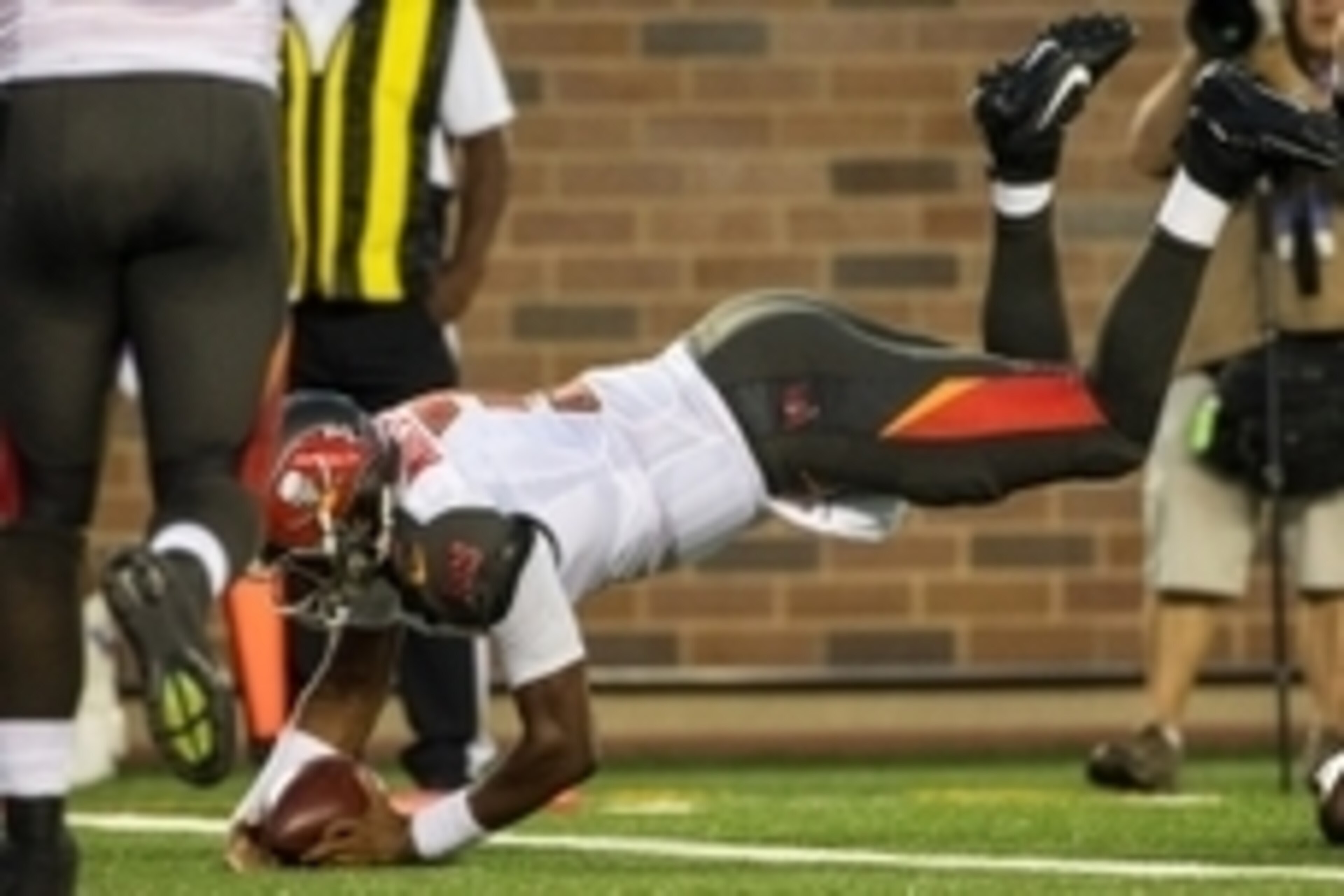 Aug 15, 2015; Minneapolis, MN, USA; Tampa Bay Buccaneers quarterback Jameis Winston (3) dives for a touchdown during the second quarter in a preseason NFL football game against the Minnesota Vikings at TCF Bank Stadium. Mandatory Credit: Brace Hemmelgarn- Aug 15, 2015; Minneapolis, MN, USA; Tampa Bay Buccaneers quarterback Jameis Winston (3) dives for a touchdown during the second quarter in a preseason NFL football game against the Minnesota Vikings at TCF Bank Stadium. Mandatory Credit: Brace Hemmelgarn-