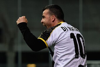 UDINE, ITALY - APRIL 28:  Antonio Di Natale of Udinese Calcio celebrates after scoring his teams first goal during the Serie A match between Udinese Calcio and FC Internazionale Milano at Stadio Friuli on April 28, 2015 in Udine, Italy.  (Photo by Dino Pa