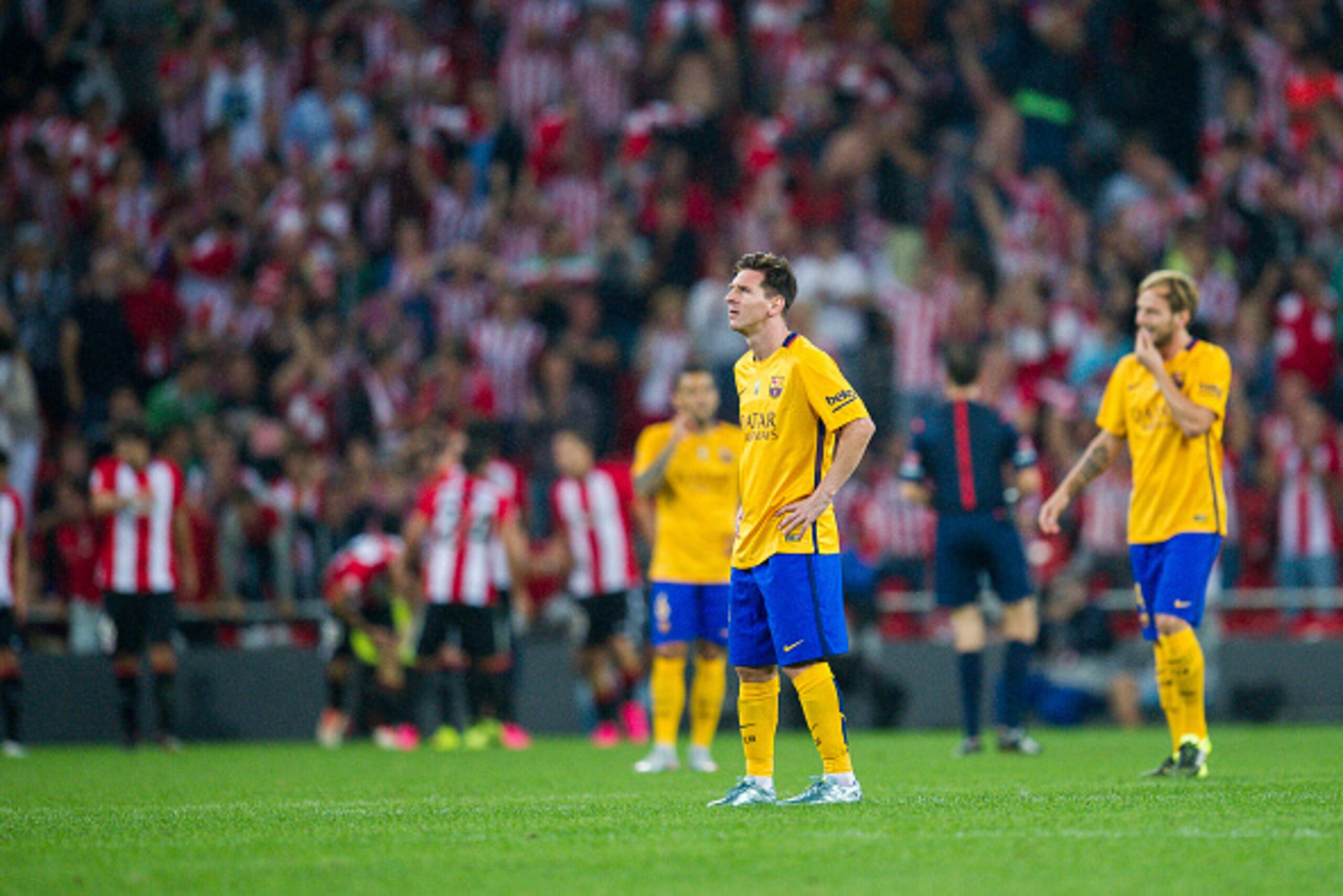 BILBAO, SPAIN - AUGUST 14:  Lionel Messi of FC Barcelona reacts during the Super Cup first leg match between of Athletic Club and FC Barcelona at San Mames Stadium on August 14, 2015 in Bilbao, Spain.  (Photo by Juan Manuel Serrano Arce/Getty Images)