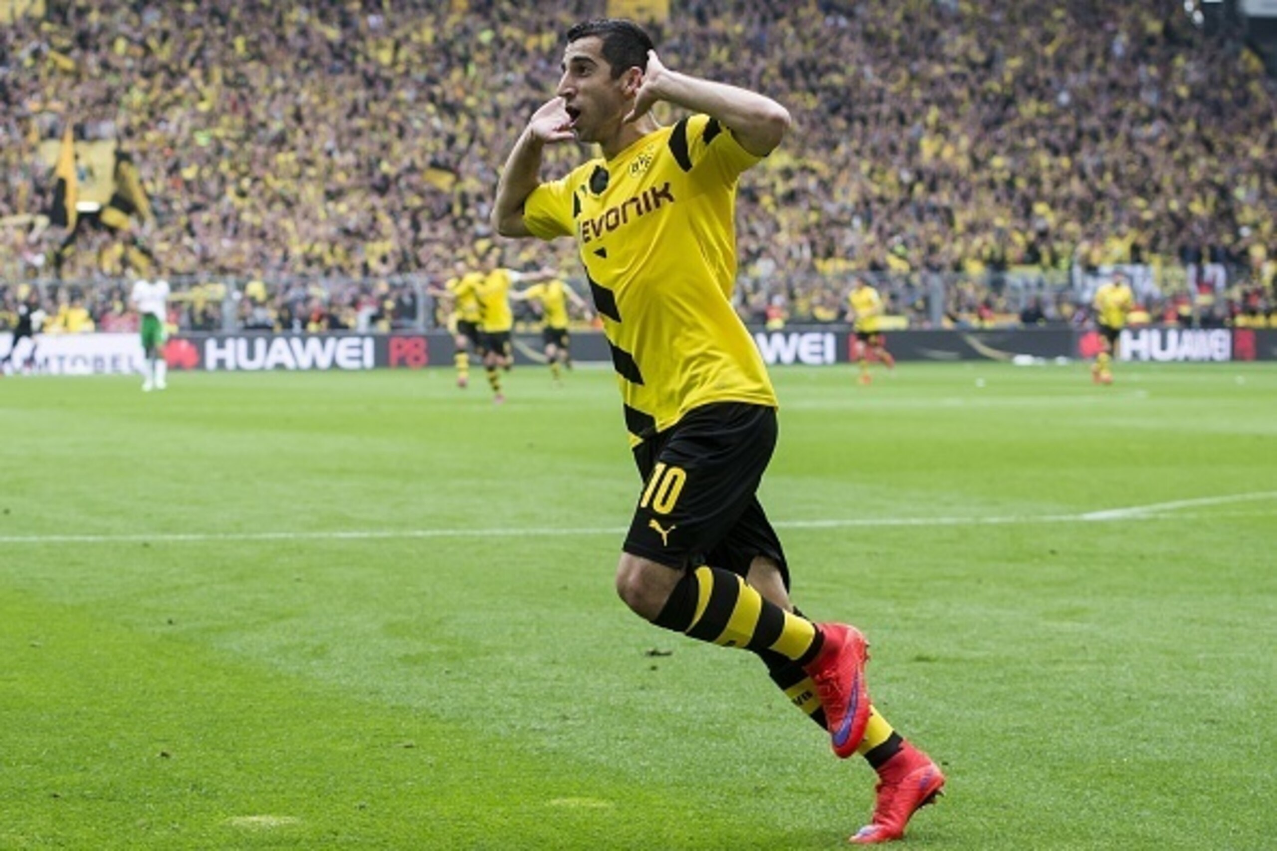 Henrikh Mkhitaryan of Borussia Dortmund celebrate his goal during the Bundesliga match between Borussia Dortmund and Werder Bremen on May 23, 2015 at the Signal Iduna Park in Dortmund, Germany.(Photo by VI Images via Getty Images)
