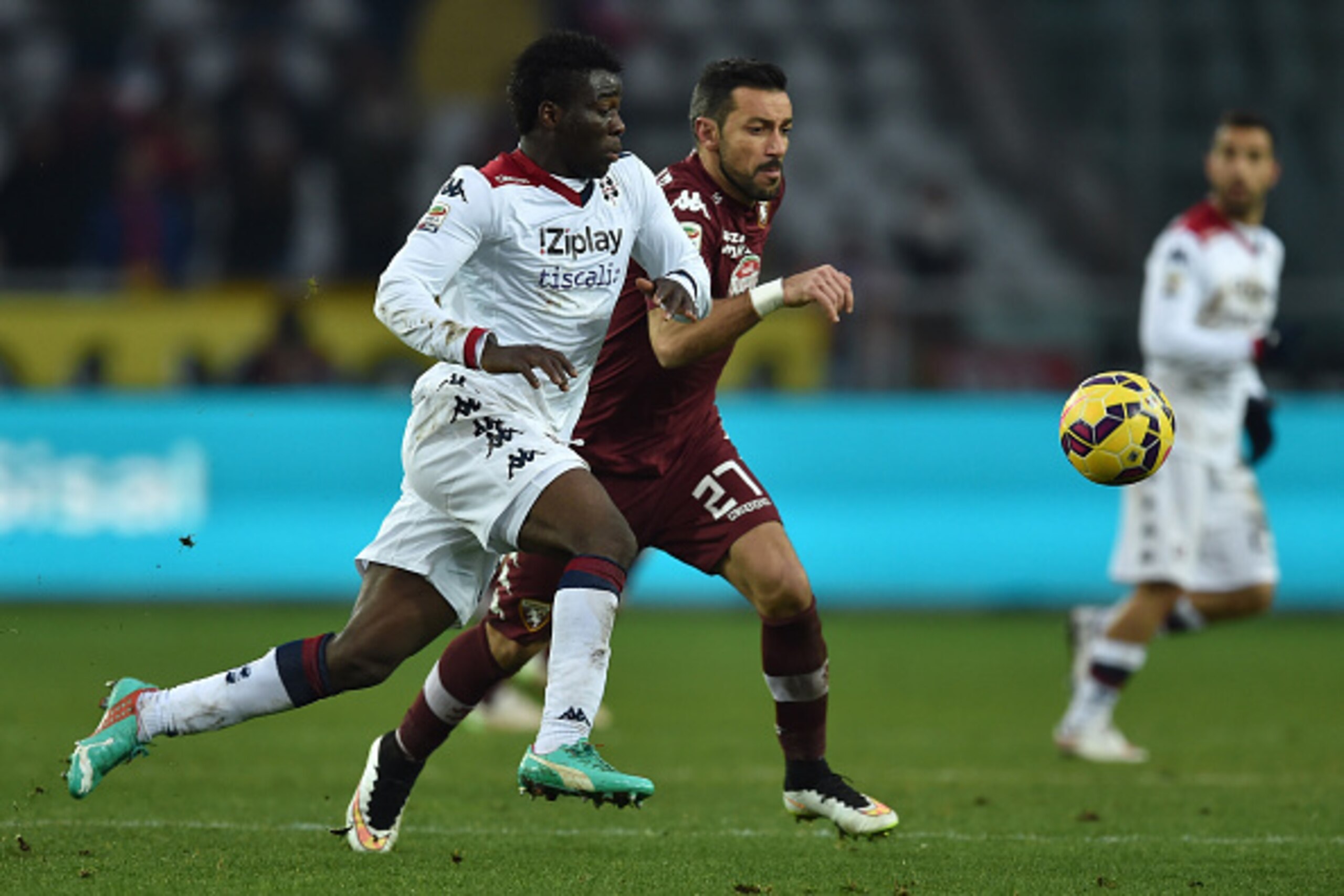 TURIN, ITALY - FEBRUARY 15:  Fabio Quagliarella (R) of Torino FC competes with Godfred Donsah of Cagliari Calcio during the Serie A match between Torino FC and Cagliari Calcio at Stadio Olimpico di Torino on February 15, 2015 in Turin, Italy.  (Photo by V