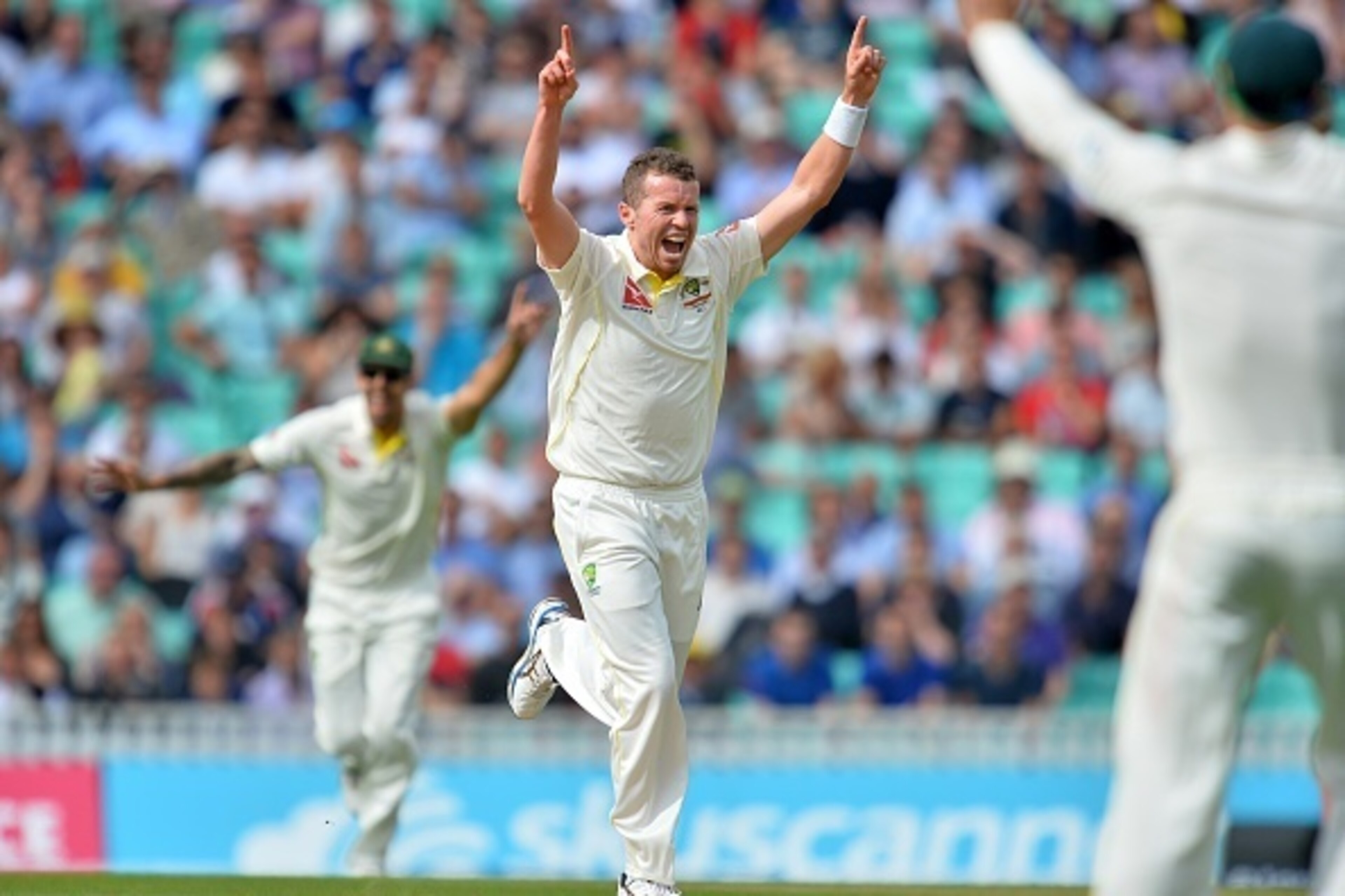Australia's Peter Siddle celebrates taking the final wicket of England's Moeen Ali as Australia wrap up the game on the fourth day of the fifth Ashes cricket test match between England and Australia at The Oval cricket ground in London, on August 23, 2015