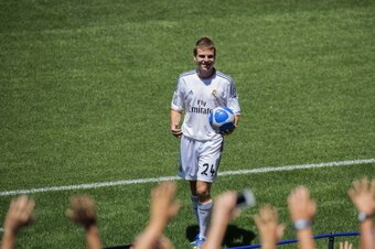 Real Madrid's new player Asier Illarramendi smiles during his official presentation at the Santiago Bernabeu stadium in Madrid on July 13, 2013. Real Madrid on July 12 announced the signing of young Real Sociedad midfielder Asier Illarramendi on a six-yea