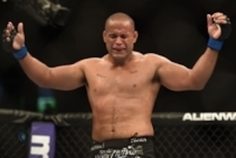 August 30, 2014; Sacramento, CA, USA; Anthony Hamilton (blue gloves) defeats Ruan Potts (red gloves) during the heavyweight bout of UFC 177 at Sleep Train Arena. Mandatory Credit: Kyle Terada-USA TODAY Sports