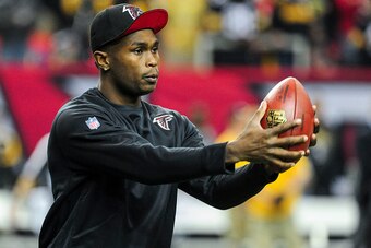 ATLANTA, GA - DECEMBER 14:  Julio Jones #11 of the Atlanta Falcons walks on the field during warm ups prior to the game against the Pittsburgh Steelers at the Georgia Dome on December 14, 2014 in Atlanta, Georgia.  (Photo by Scott Cunningham/Getty Images)