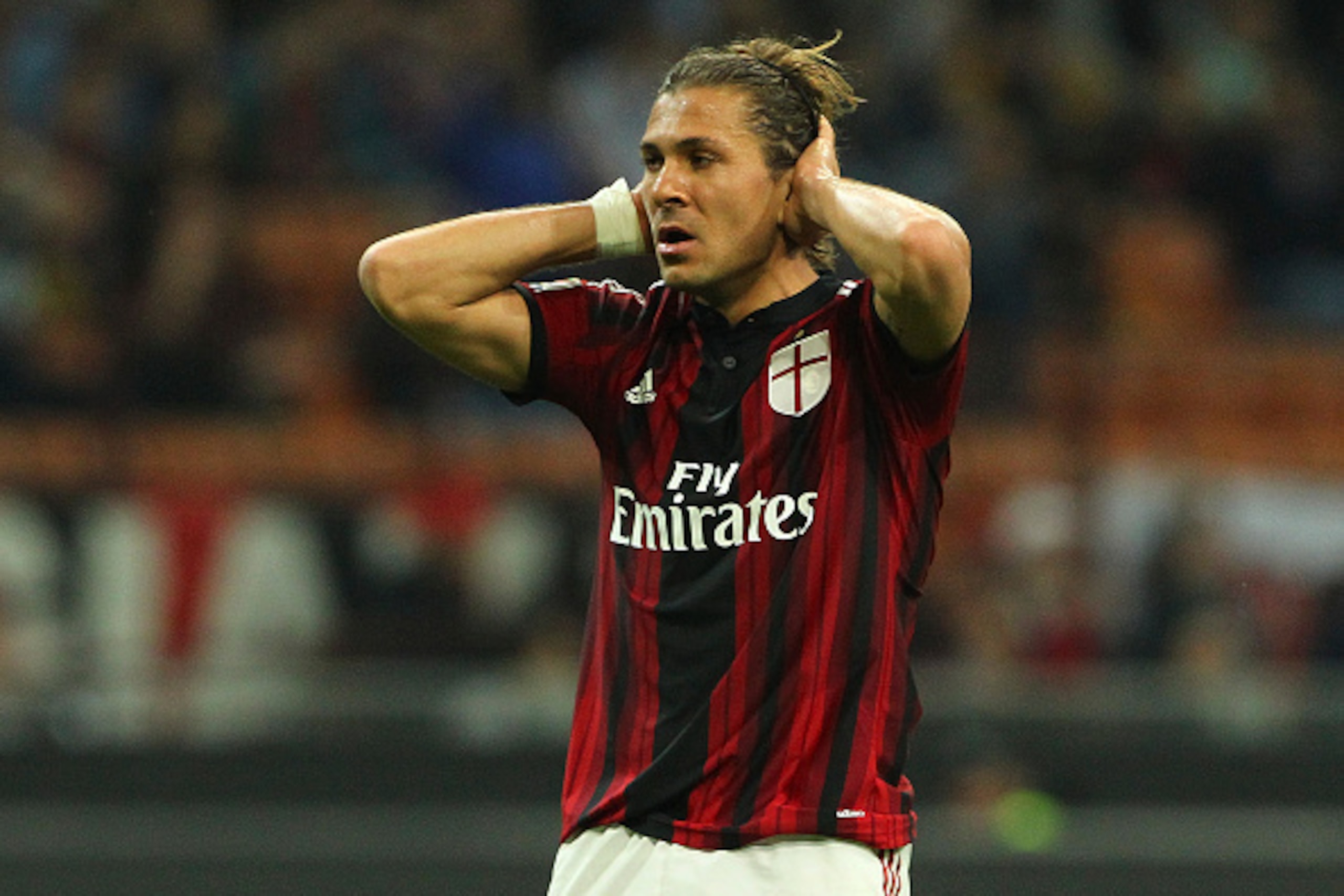 MILAN, ITALY - APRIL 12:  Alessio Cerci of AC Milan reacts to a missed chance during the Serie A match between AC Milan and UC Sampdoria  at Stadio Giuseppe Meazza on April 12, 2015 in Milan, Italy.  (Photo by Marco Luzzani/Getty Images)