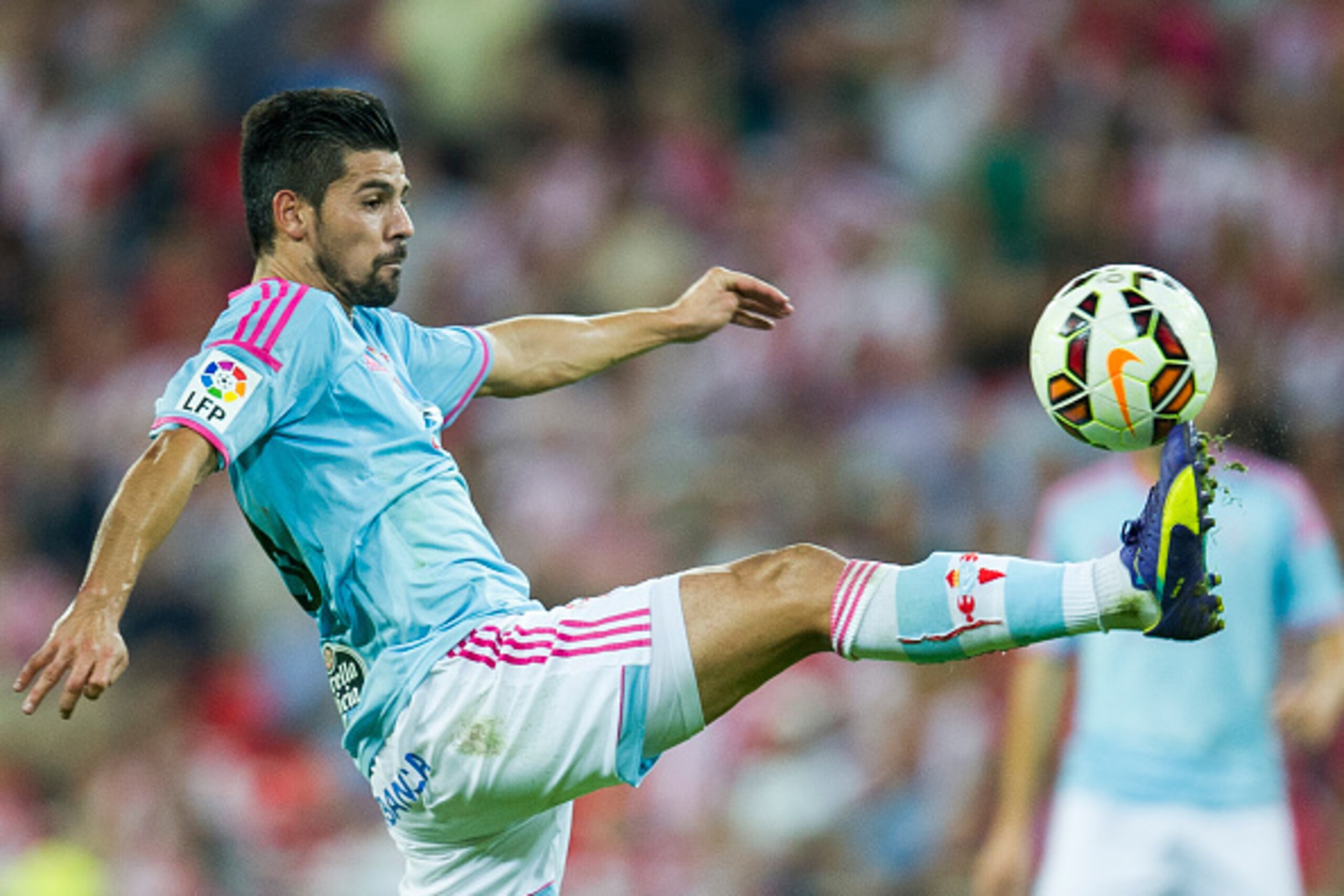 BILBAO, SPAIN - OCTOBER 18: Manuel Agudo 'Nolito' of Celta de Vigo controls the ball during the La Liga match between Athletic Club and Celta de Vigo at San Mames Stadium on October 18, 2014 in Bilbao, Spain.  (Photo by Juan Manuel Serrano Arce/Getty Imag