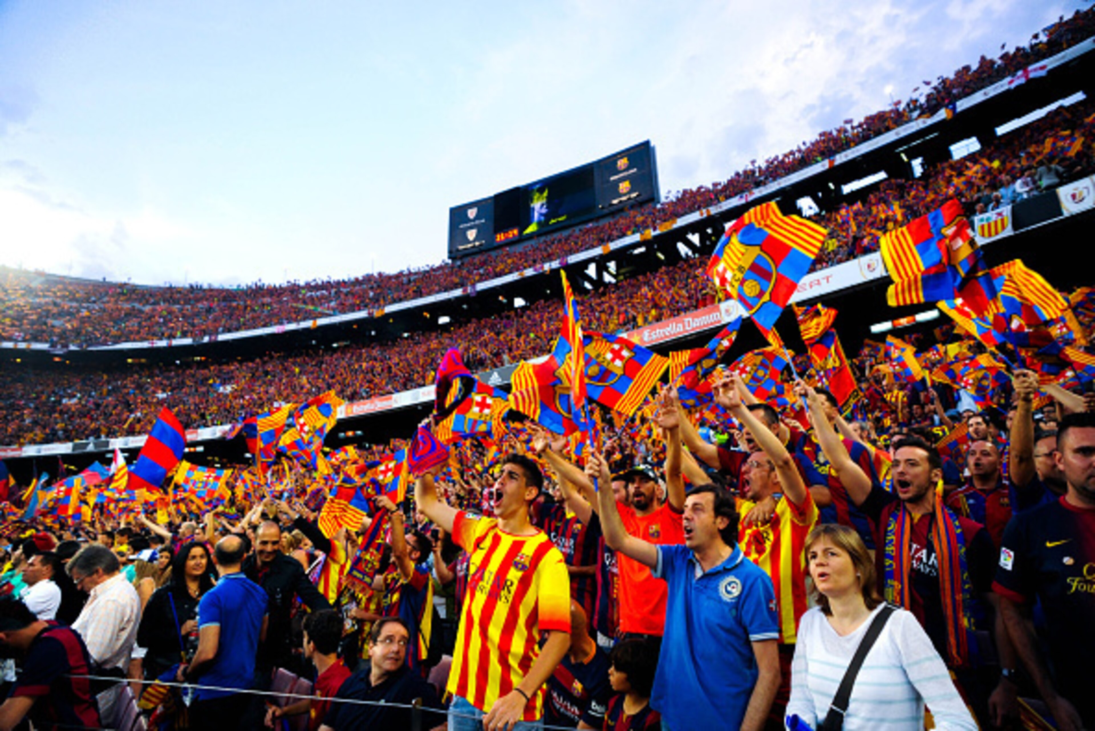 BARCELONA, SPAIN - MAY 30:  FC Barcelona fans cheer on their team prior to the Copa del Rey Final match between FC Barcelona and Athletic Club at Camp Nou on May 30, 2015 in Barcelona, Spain.  (Photo by David Ramos/Getty Images)