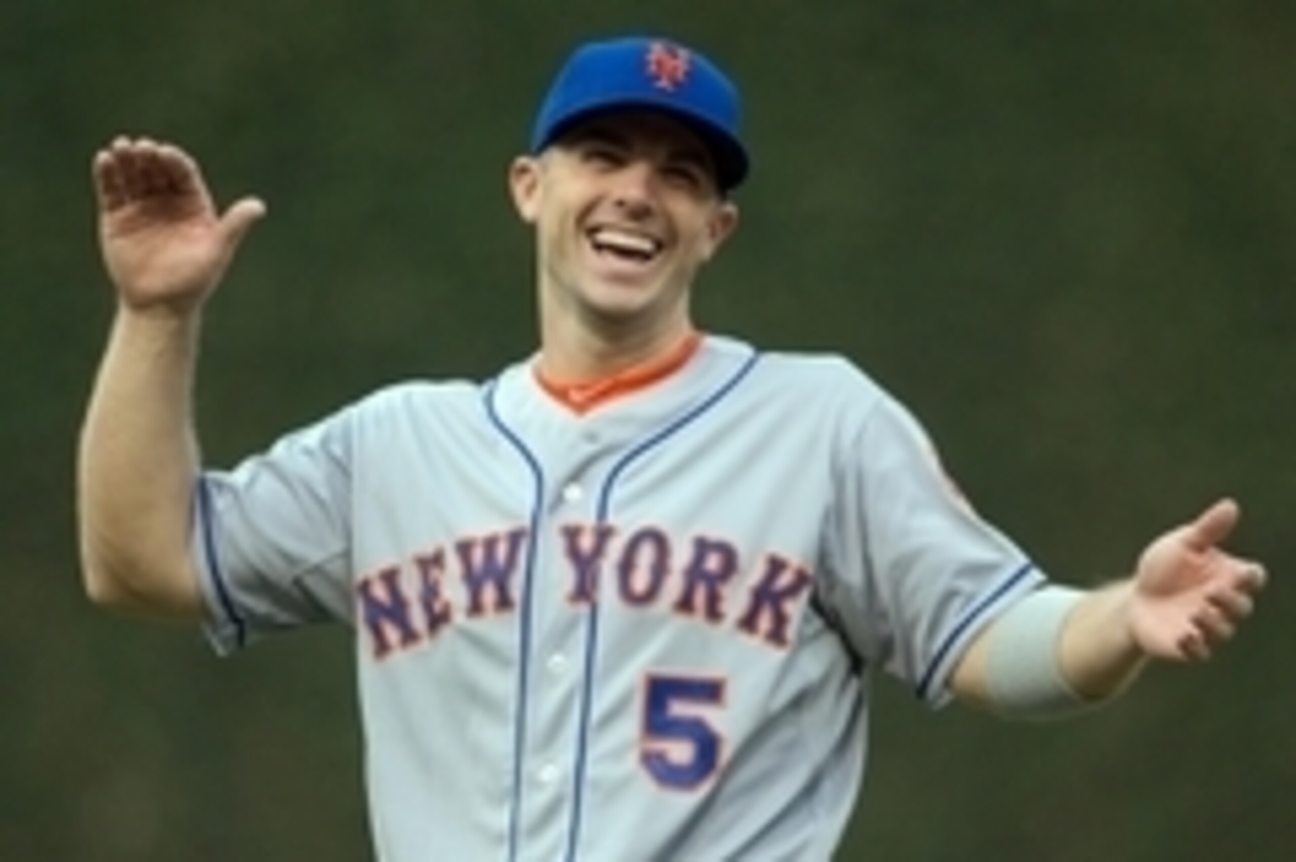 Aug 24, 2015; Philadelphia, PA, USA; New York Mets third baseman David Wright (5) claps his hands and laughs at the start of a game against the Philadelphia Phillies at Citizens Bank Park. The Mets won 16-7. Mandatory Credit: Bill Streicher-USA TODAY Spor