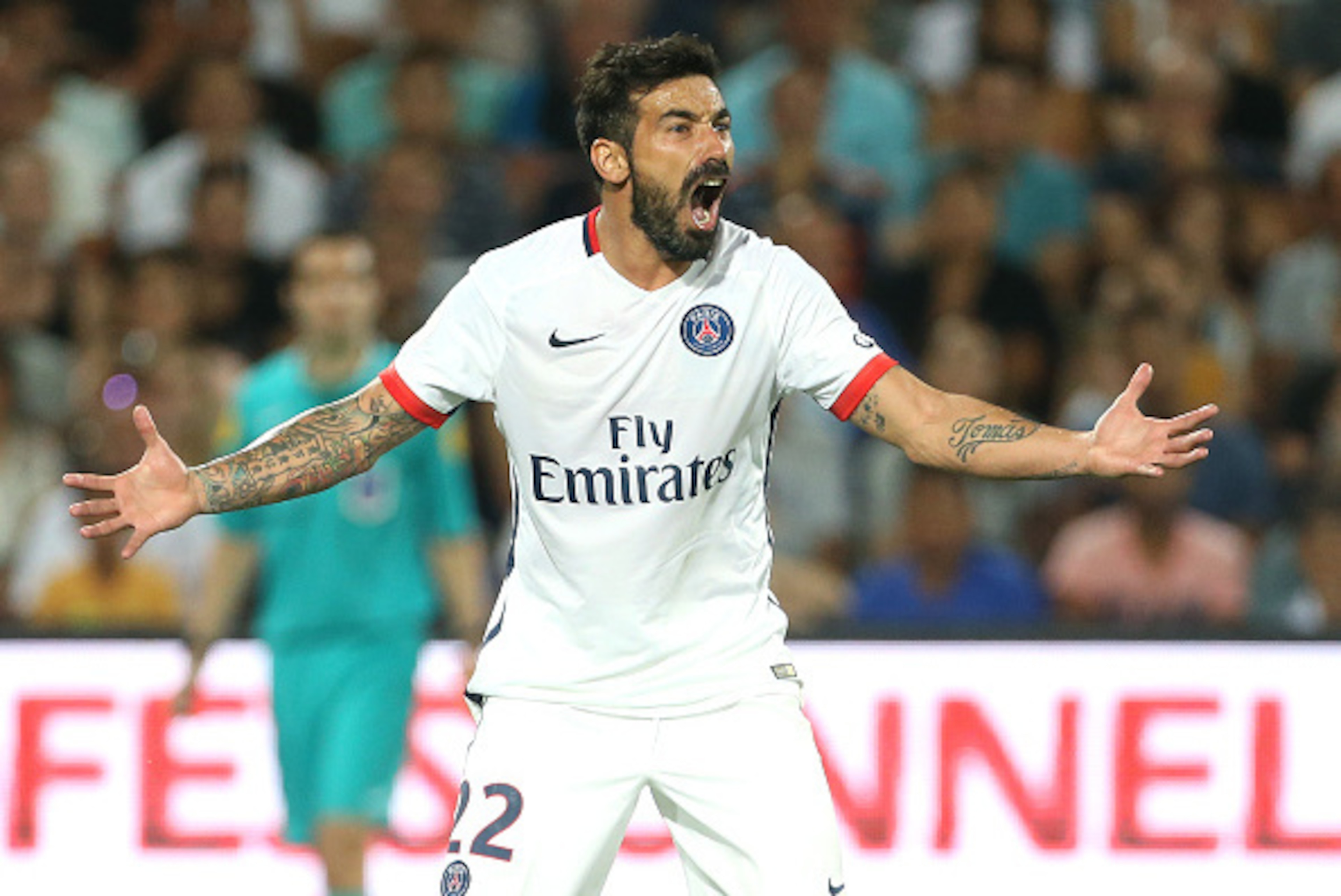 MONTPELLIER - AUGUST 21: Ezequiel Lavezzi of PSG reacts during the French Ligue 1 match between Montpellier Herault SC (MHSC) v Paris Saint-Germain (PSG) at Stade de la Mosson on August 21, 2015 in Montpellier, France. (Photo by Jean Catuffe/Getty Images)