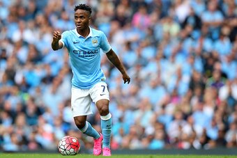 MANCHESTER, ENGLAND - AUGUST 16:  Raheem Sterling of Manchester City during the Barclays Premier League match between Manchester City and Chelsea at Etihad Stadium on August 16, 2015 in Manchester, United Kingdom.  (Photo by Alex Livesey/Getty Images)
