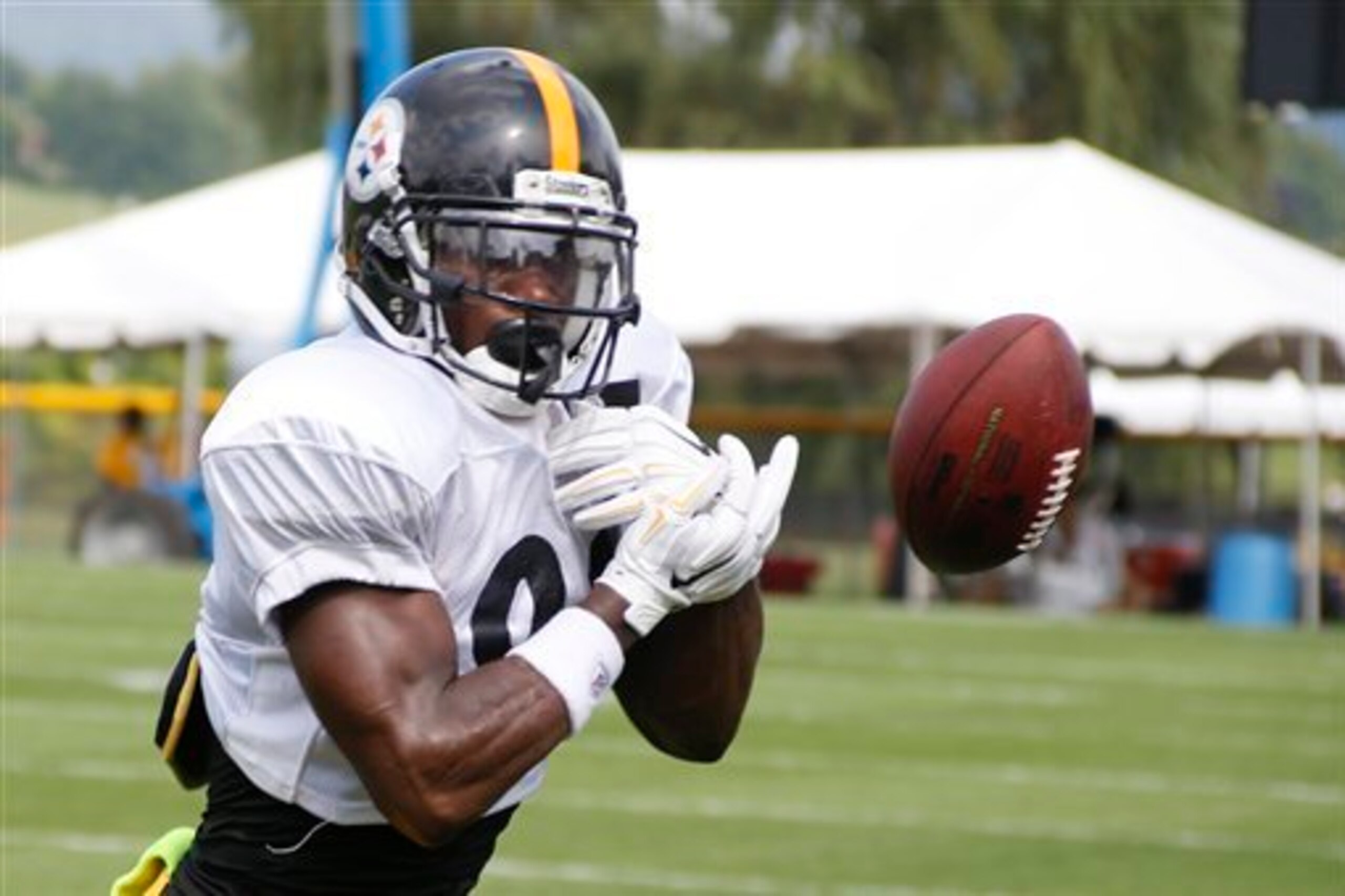Antonio Brown and Aaron Rodgers can headline your fantasy team, but only if you give up on a good running back.